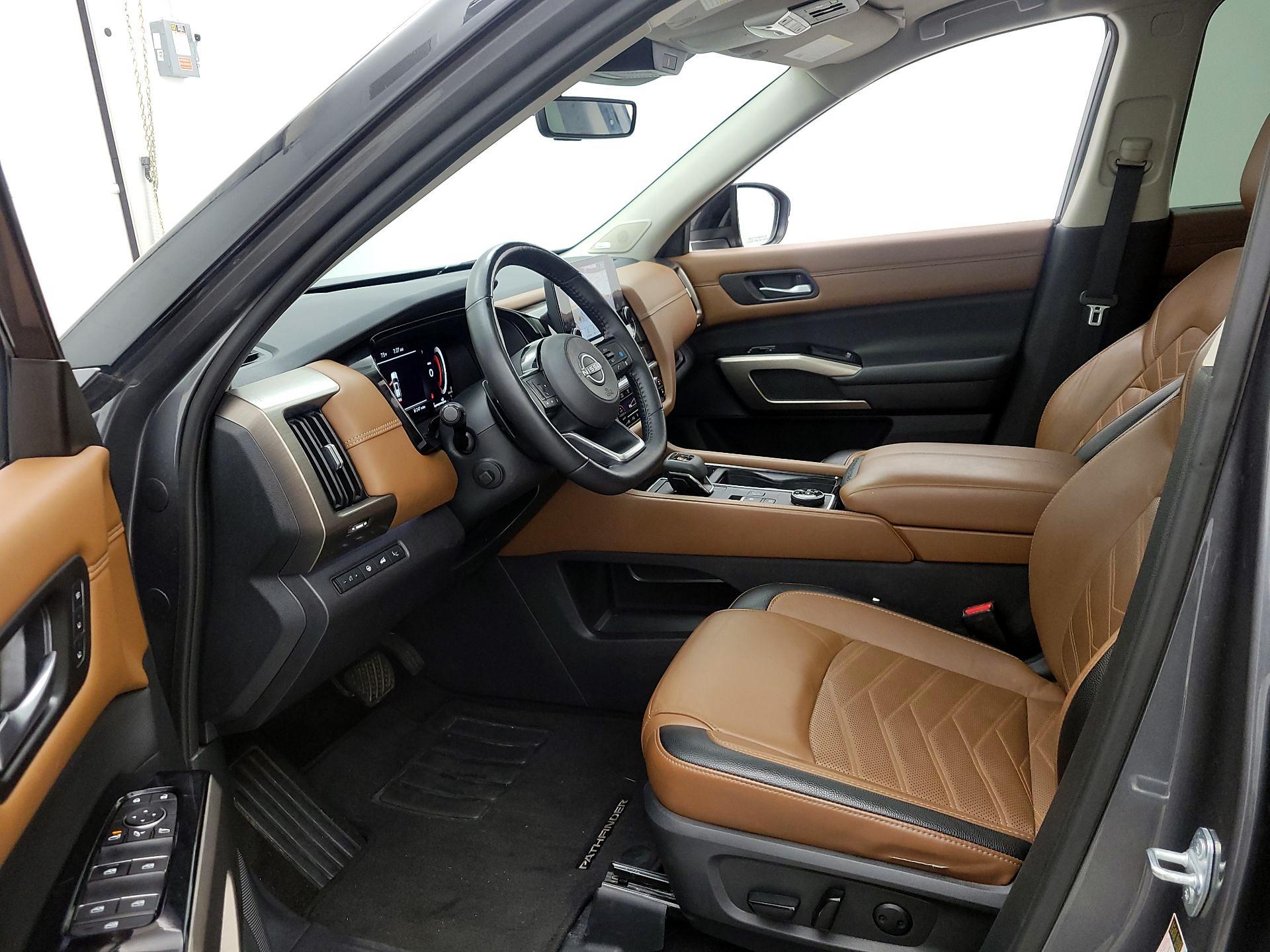 Thumbnail: 2023 Nissan Pathfinder - 11
