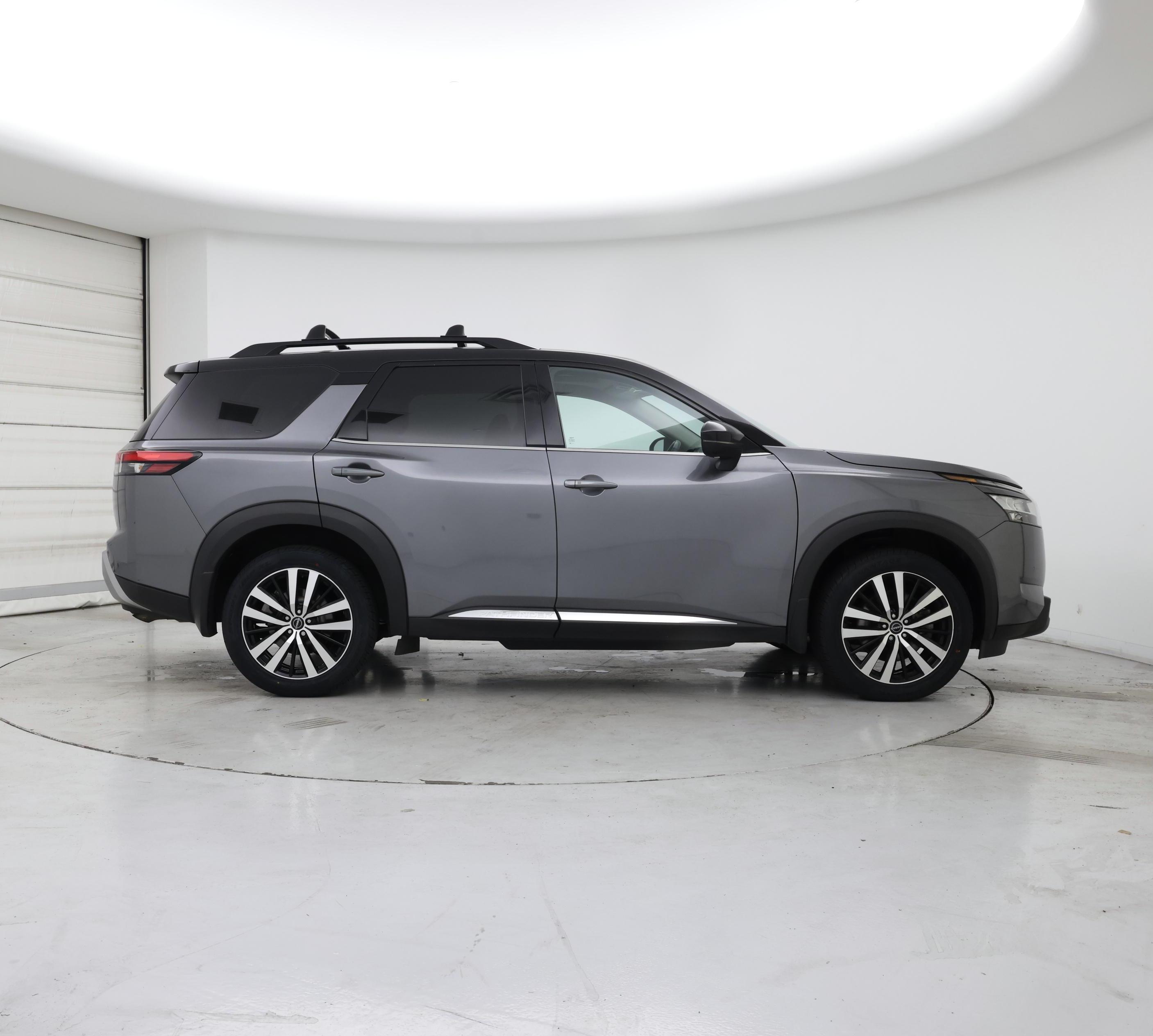 Thumbnail: 2023 Nissan Pathfinder - 7