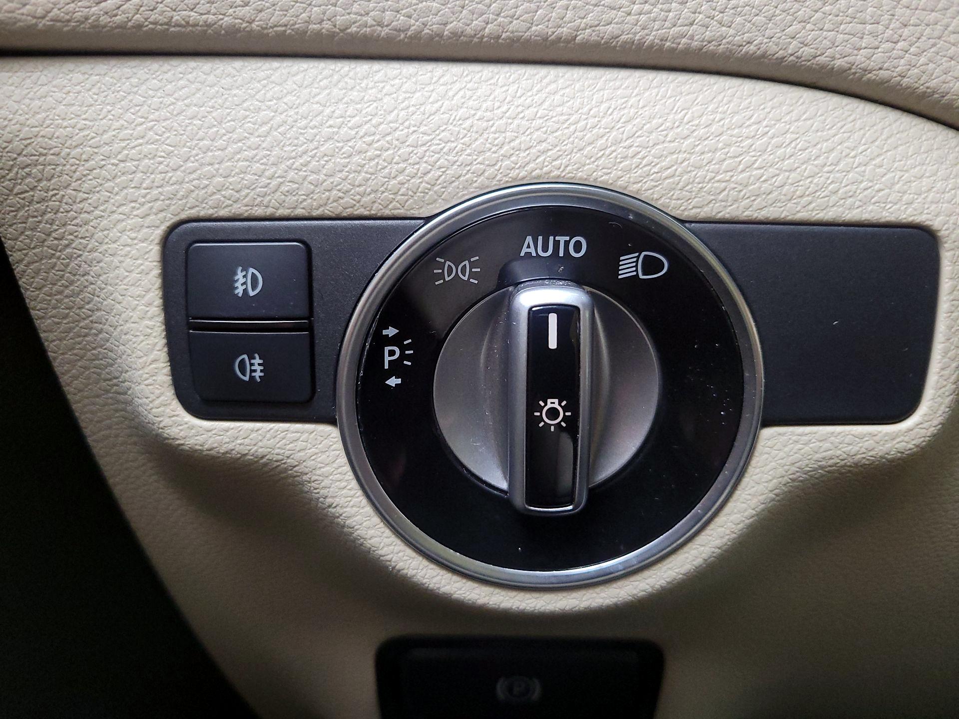 Thumbnail: 2020 Mercedes-Benz GLA - 13