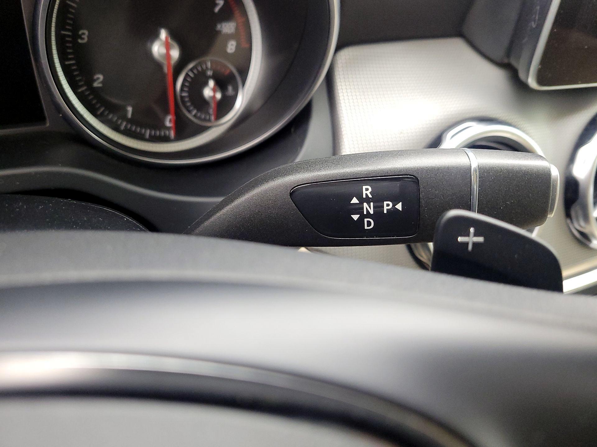 Thumbnail: 2020 Mercedes-Benz GLA - 17