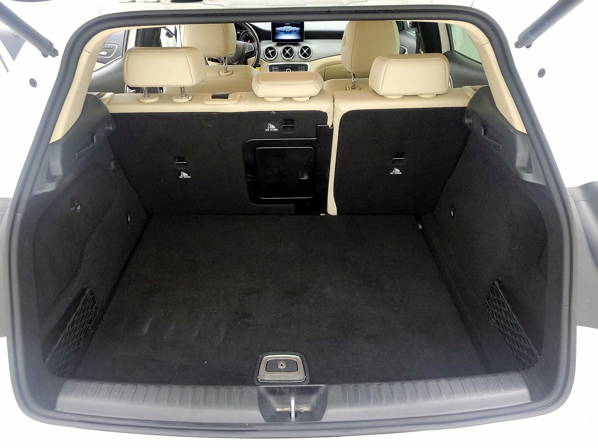 Thumbnail: 2020 Mercedes-Benz GLA - 20