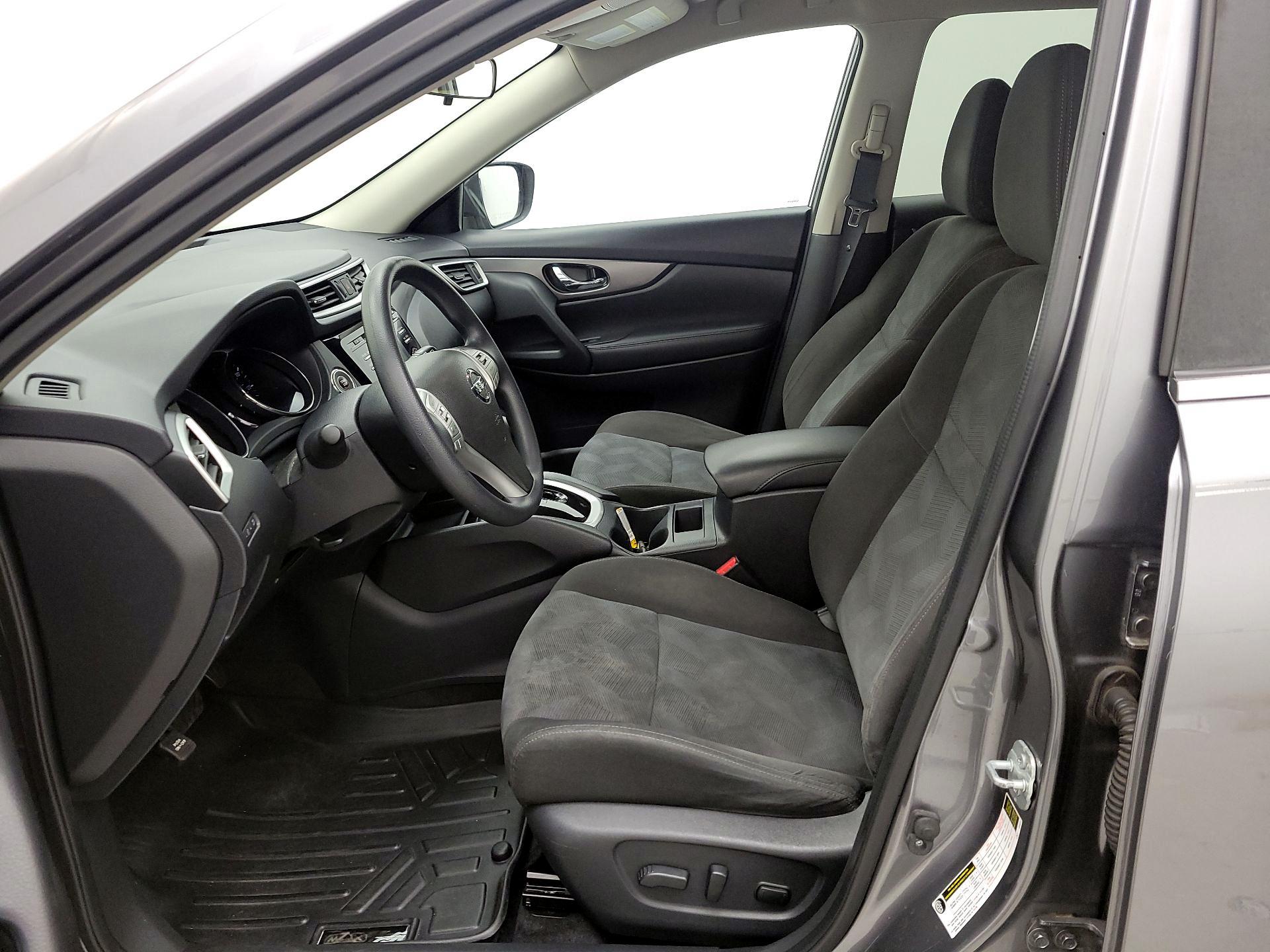 Thumbnail: 2016 Nissan Rogue - 11
