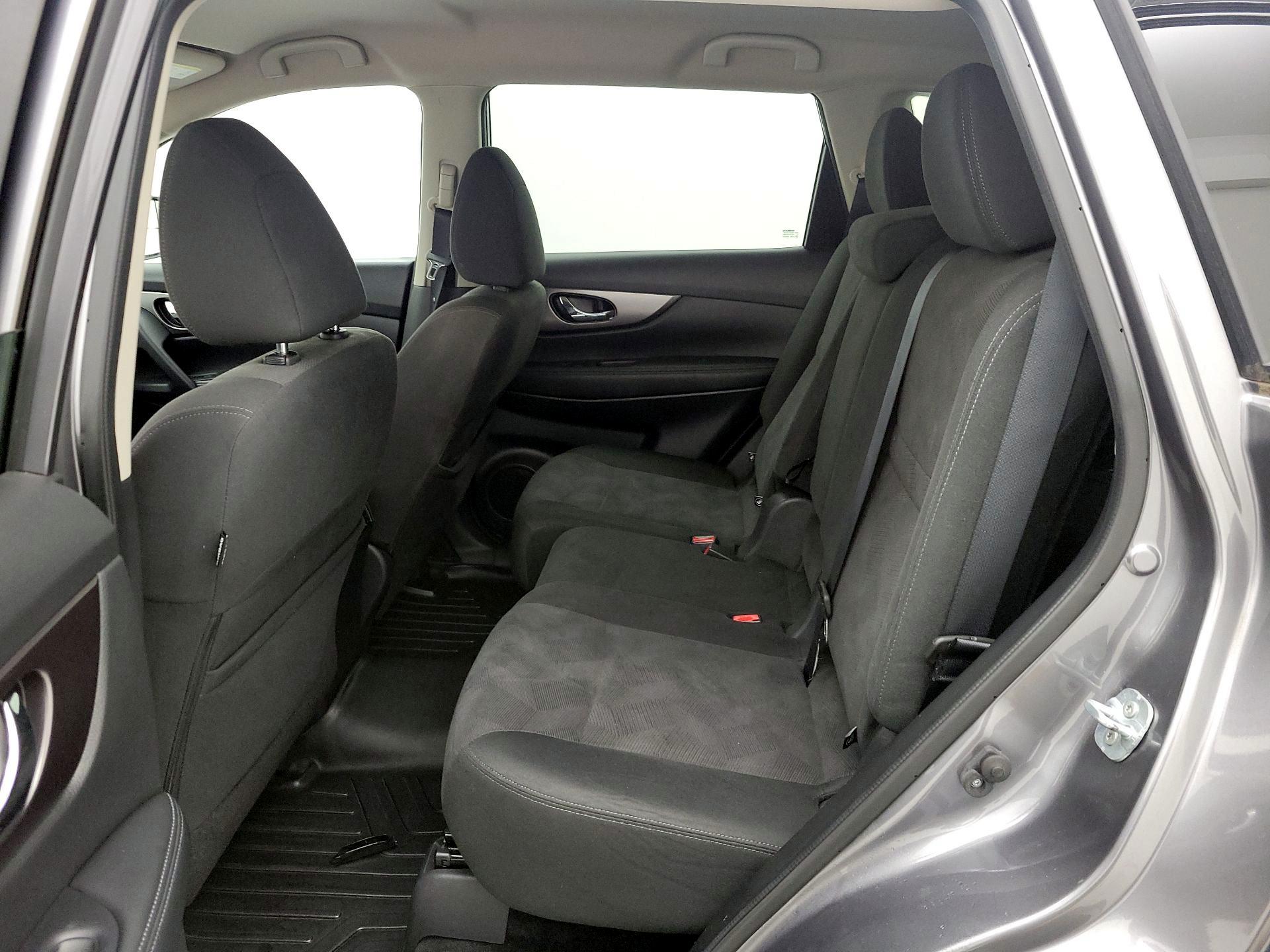 Thumbnail: 2016 Nissan Rogue - 19