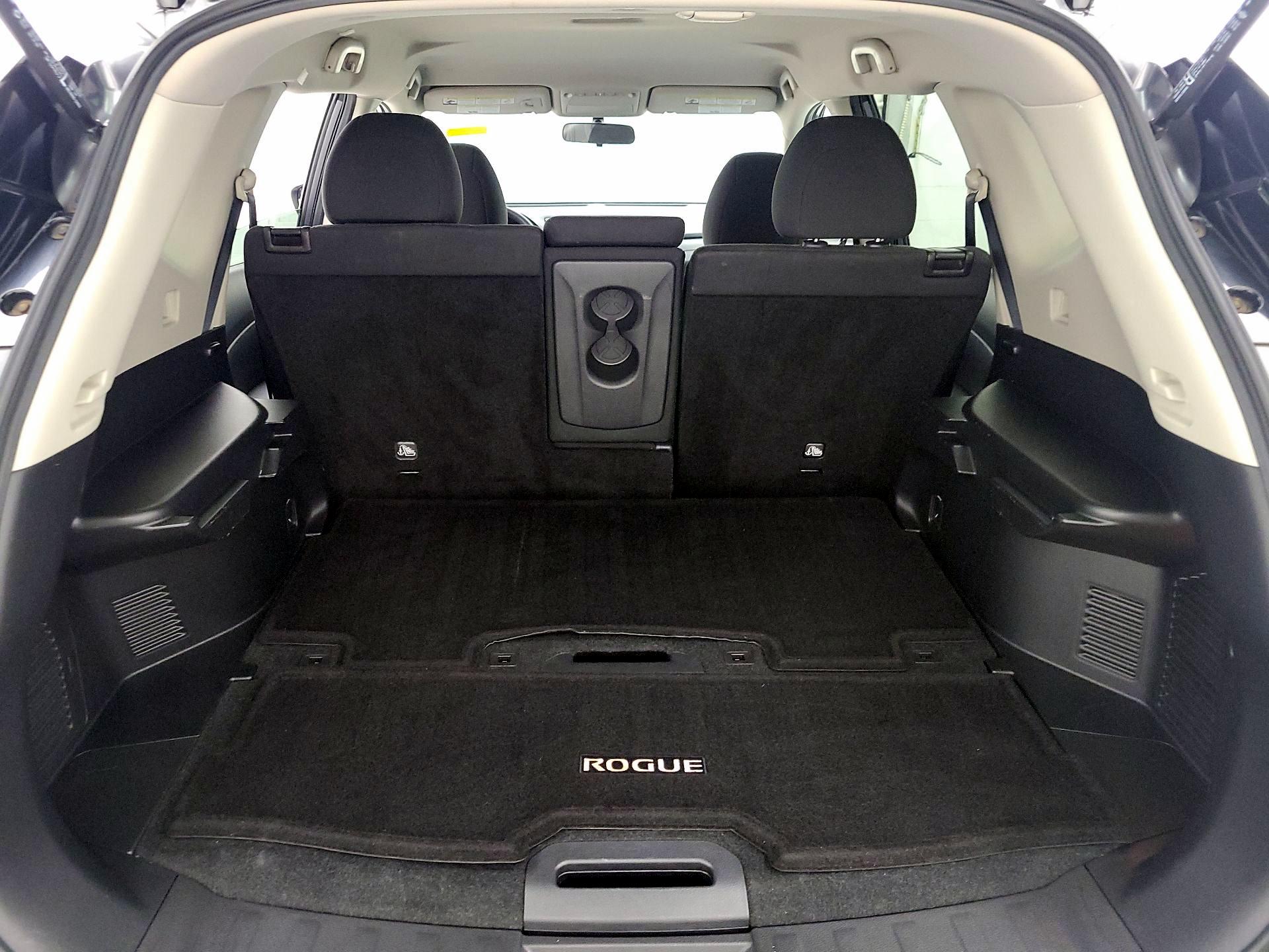Thumbnail: 2016 Nissan Rogue - 20
