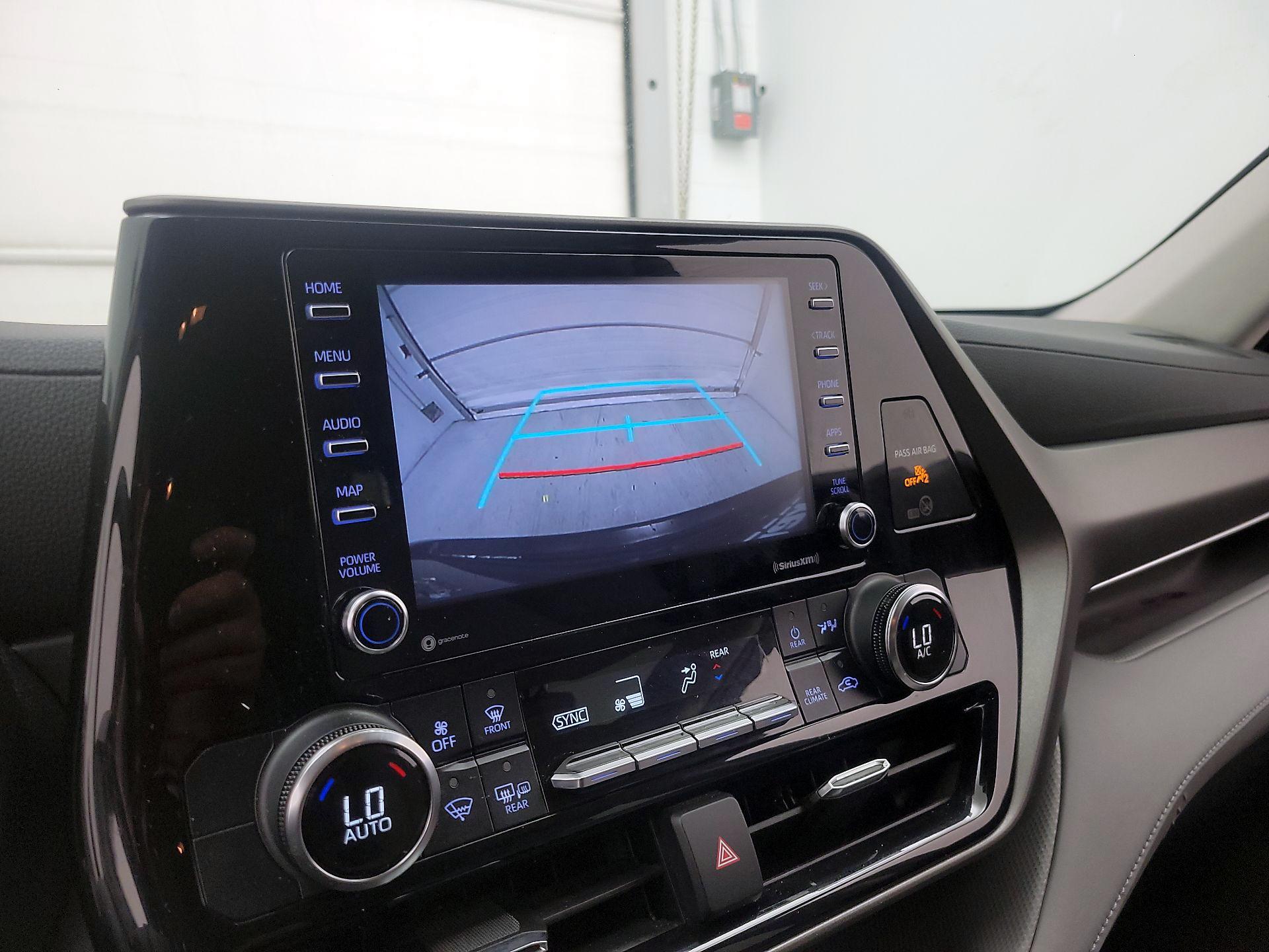 Thumbnail: 2022 Toyota Highlander - 13