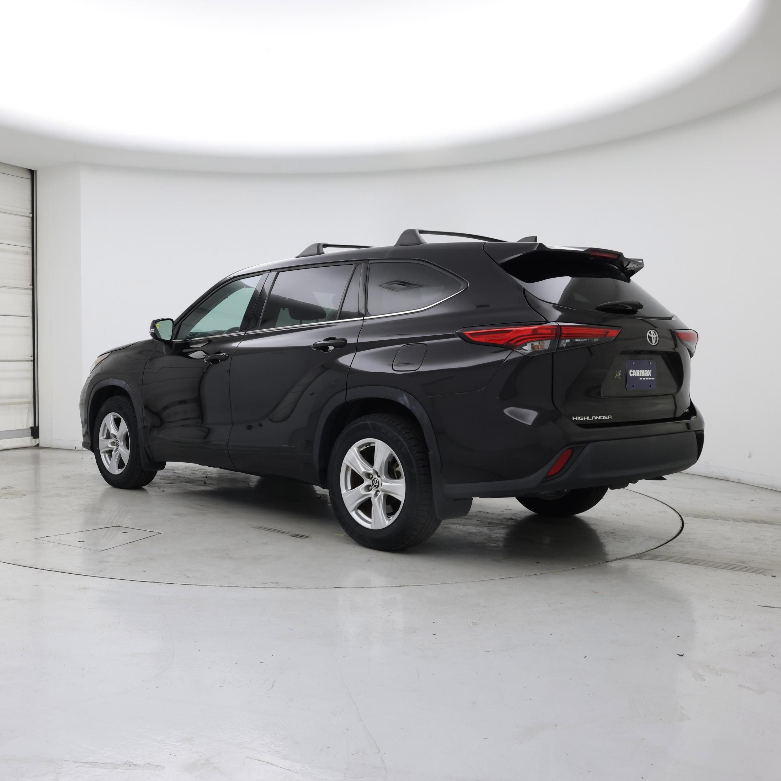 Thumbnail: 2022 Toyota Highlander - 2