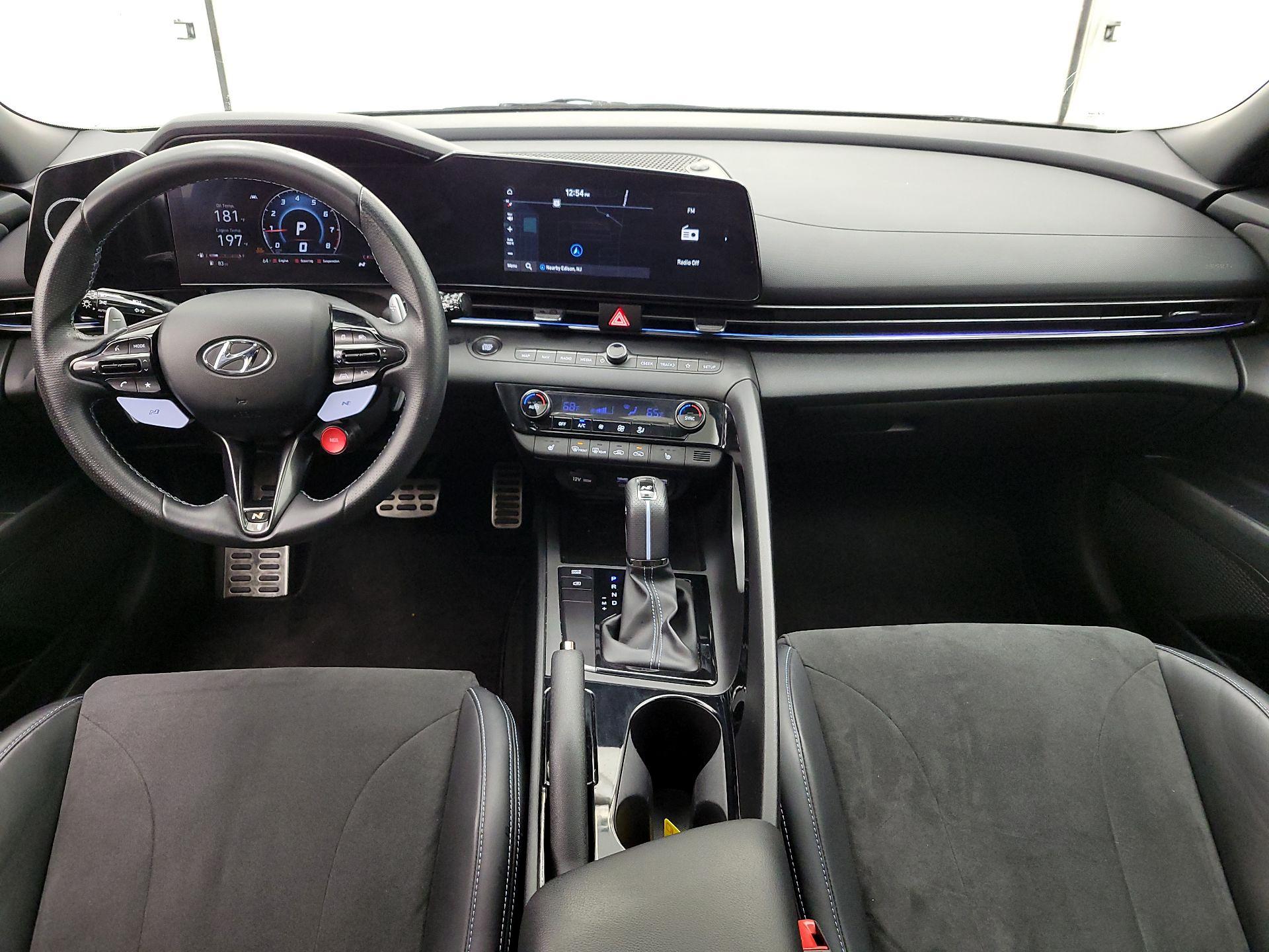 Thumbnail: 2023 Hyundai Elantra - 9