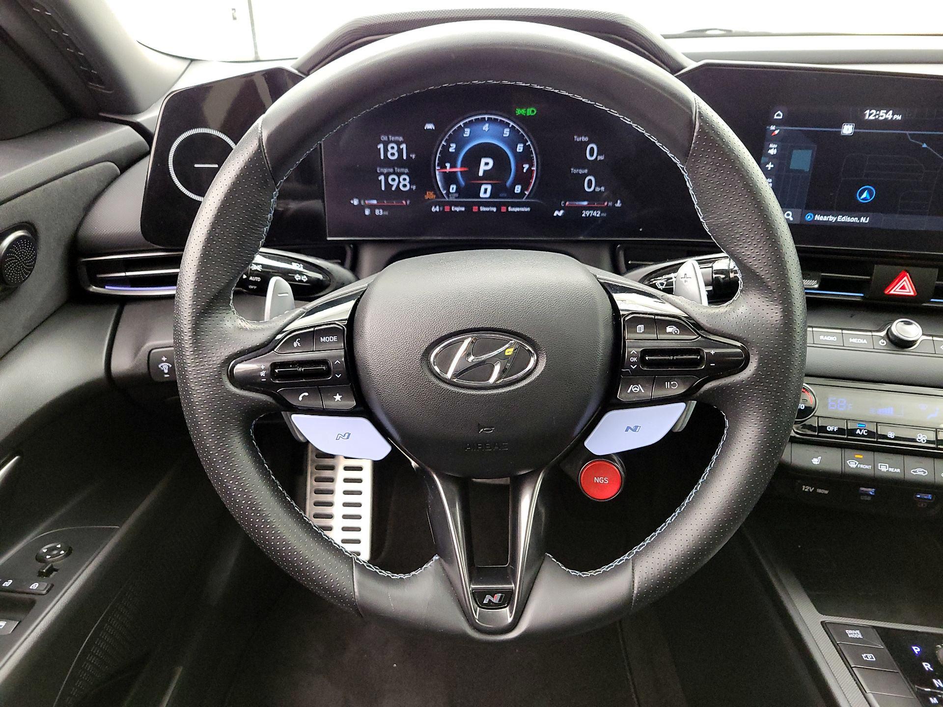 Thumbnail: 2023 Hyundai Elantra - 10