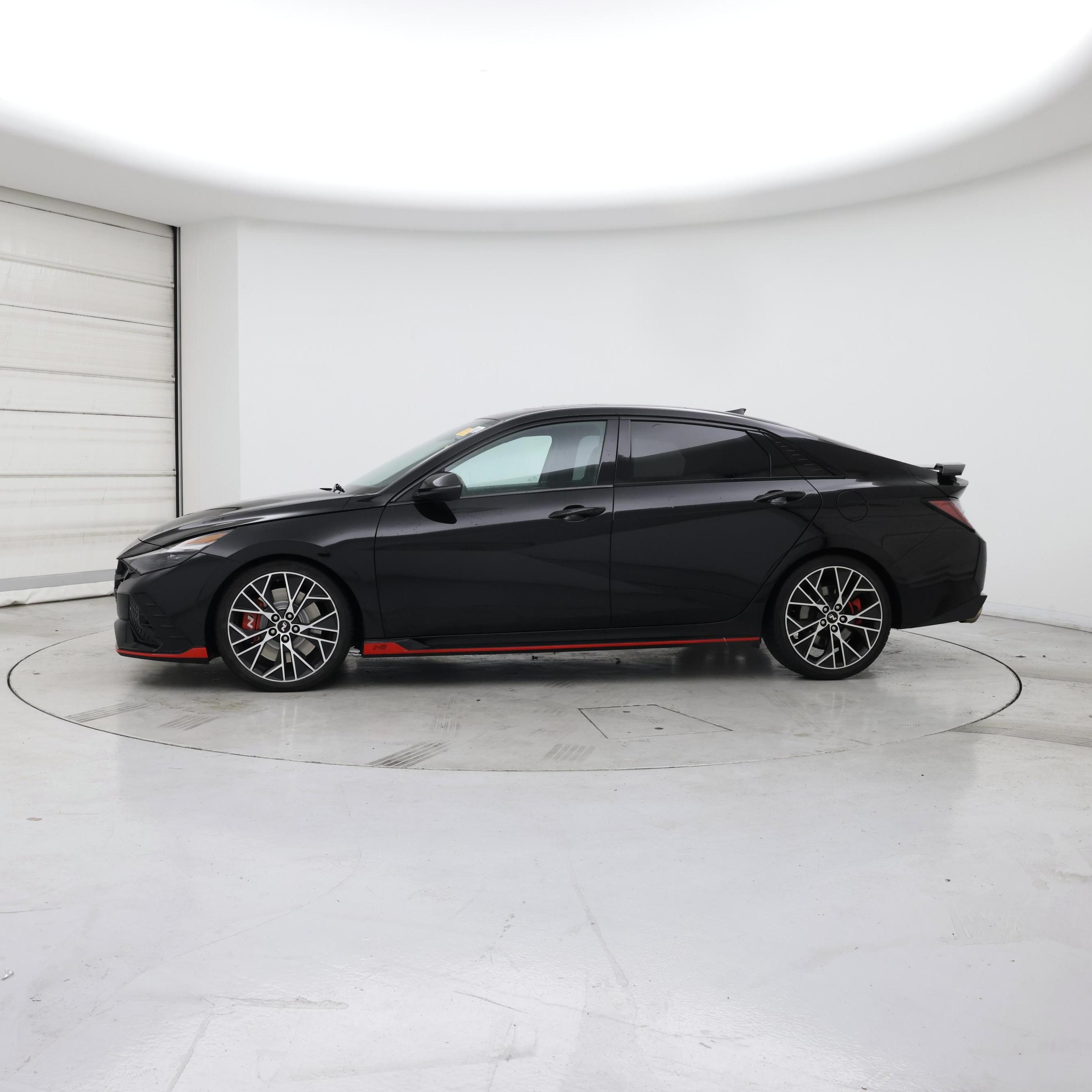 Thumbnail: 2023 Hyundai Elantra - 3
