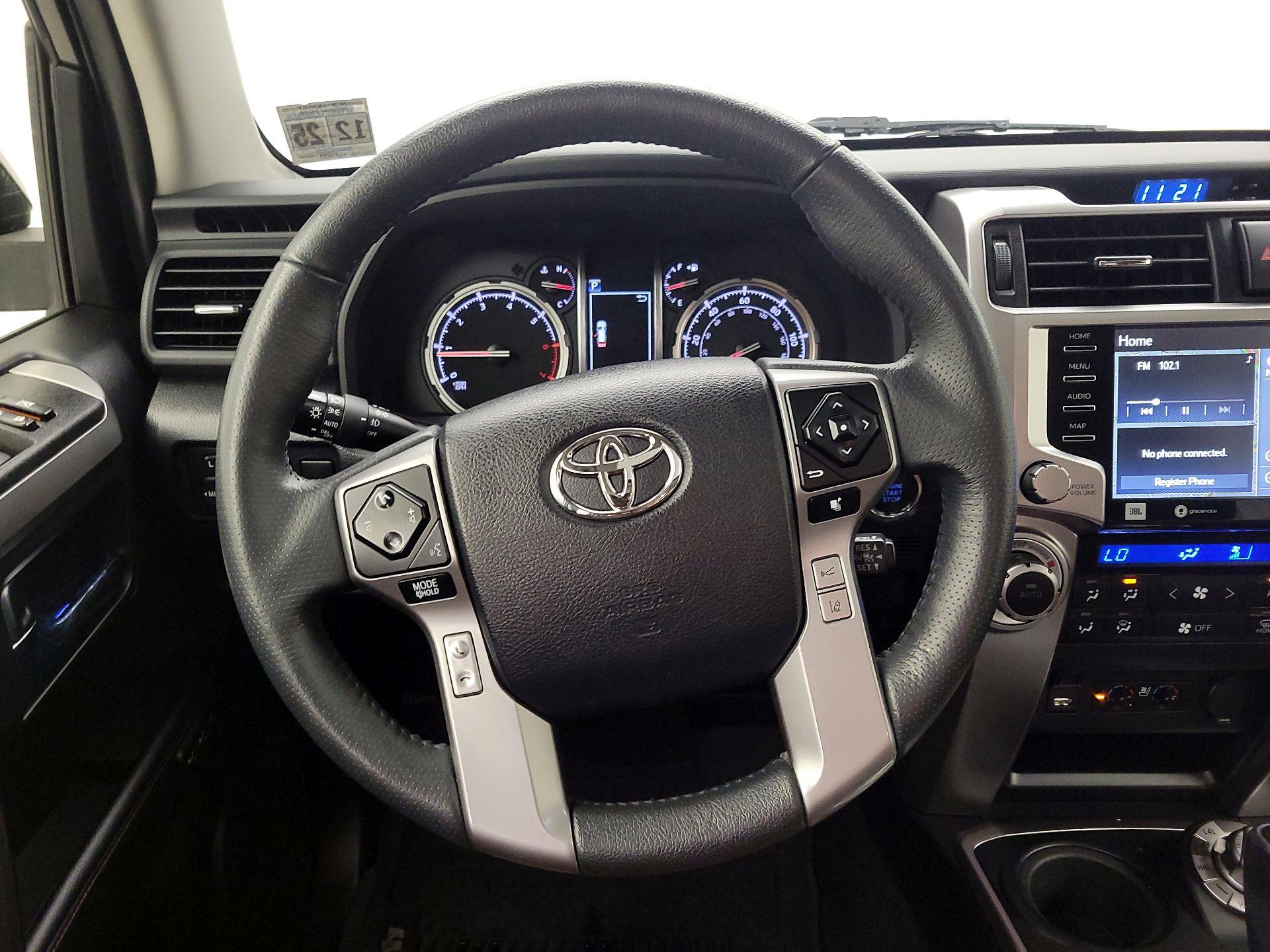 Thumbnail: 2020 Toyota 4Runner - 10