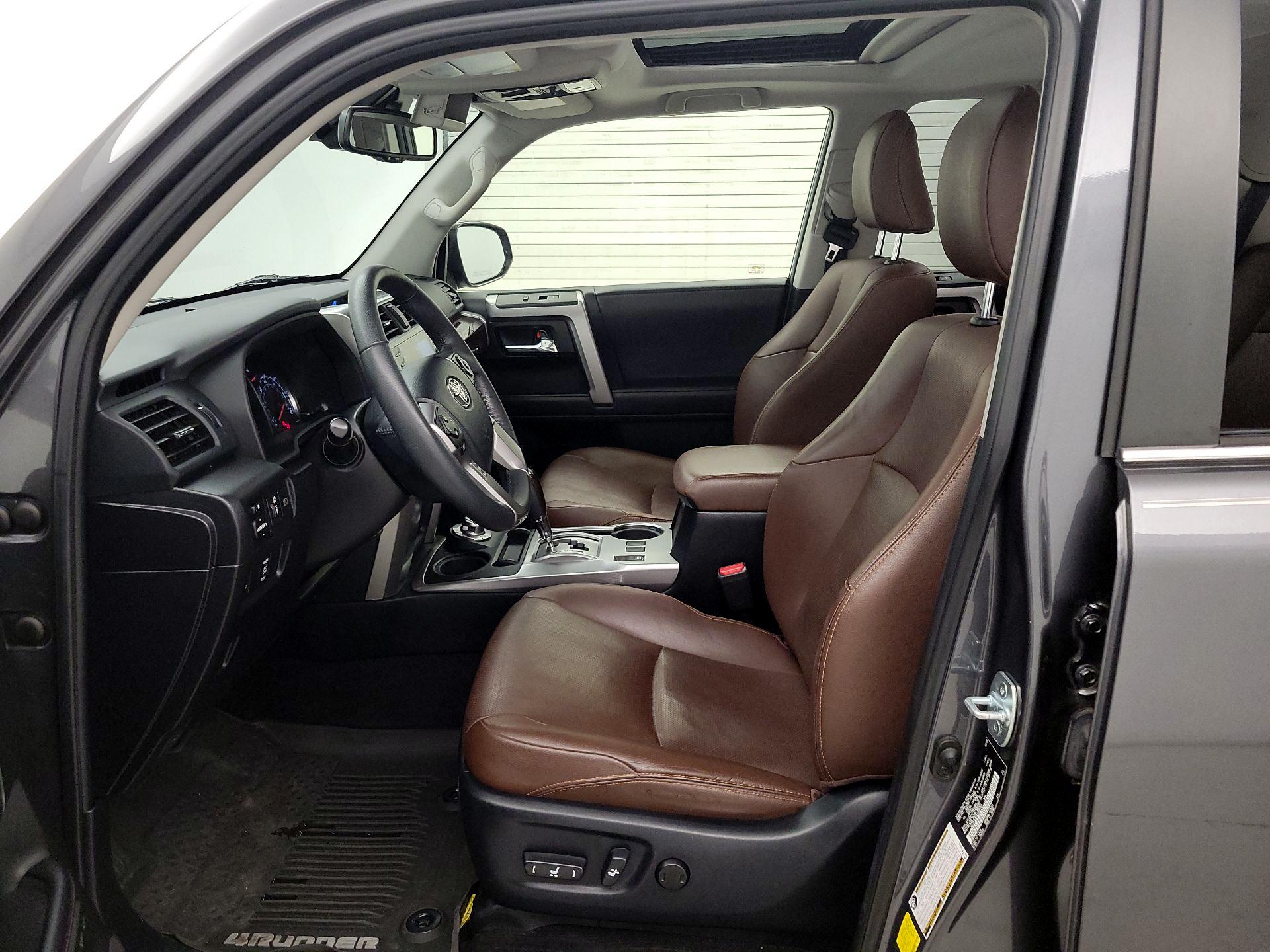 Thumbnail: 2020 Toyota 4Runner - 11