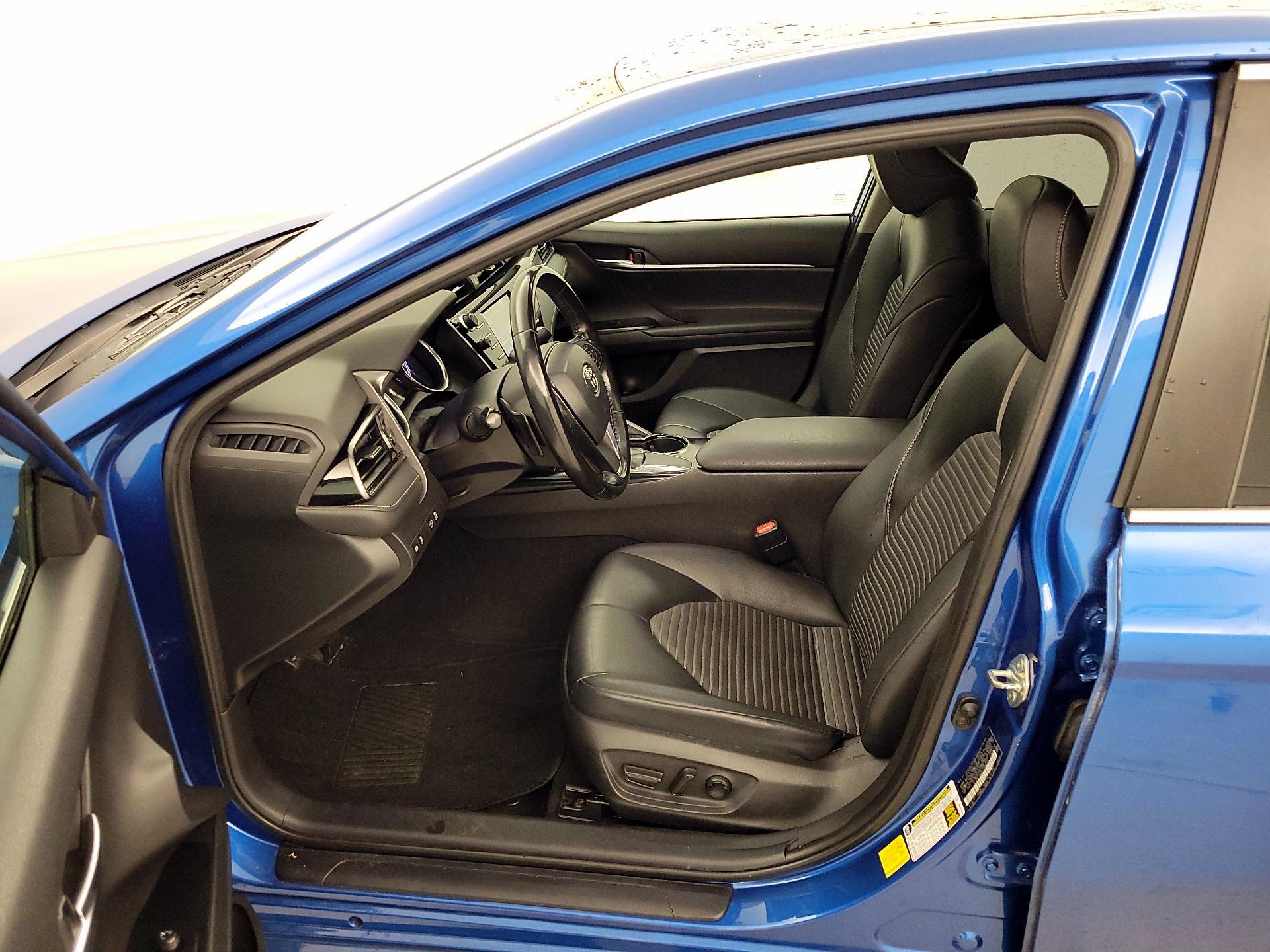 Thumbnail: 2020 Toyota Camry - 11