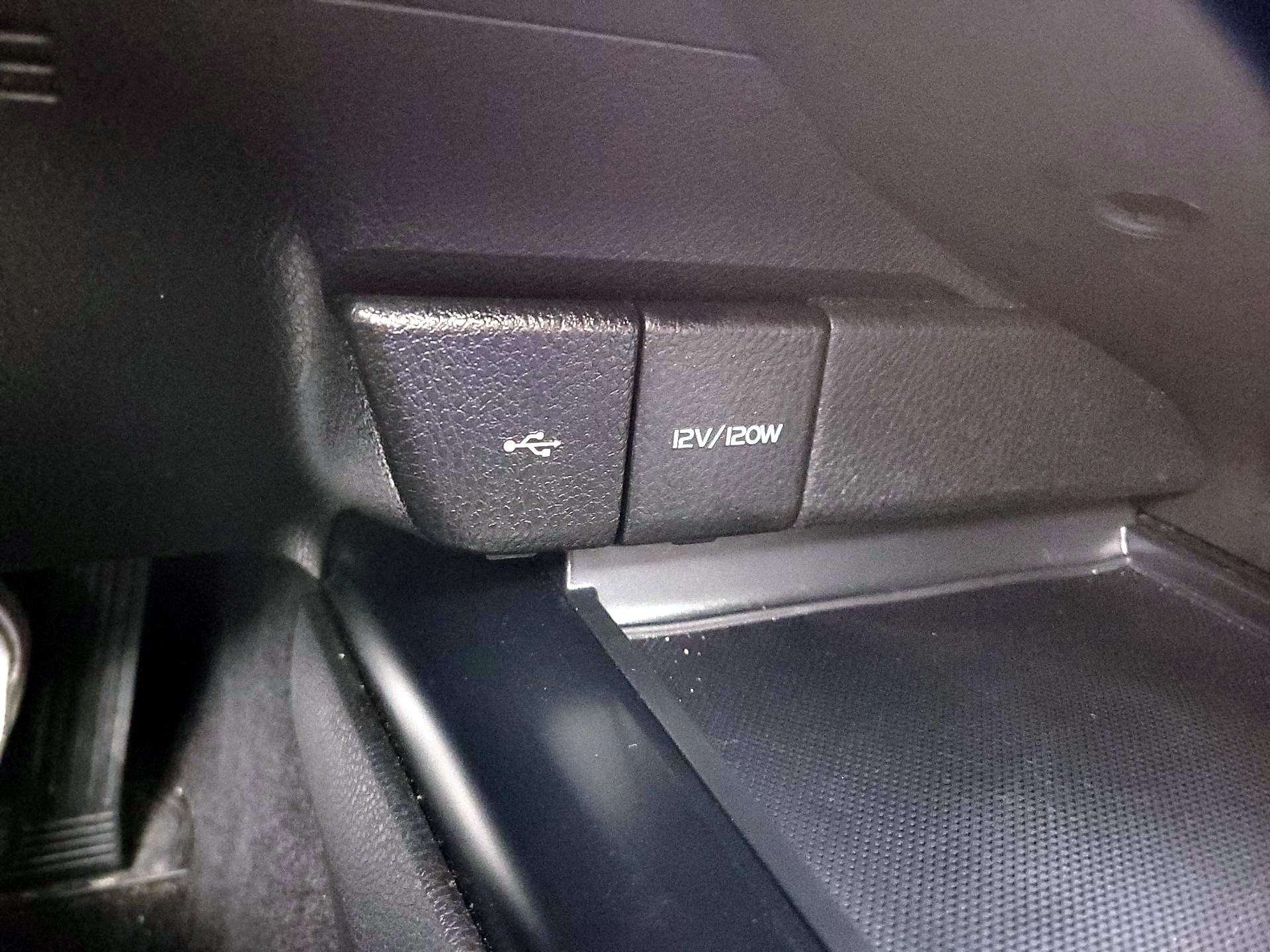 Thumbnail: 2020 Toyota Camry - 18