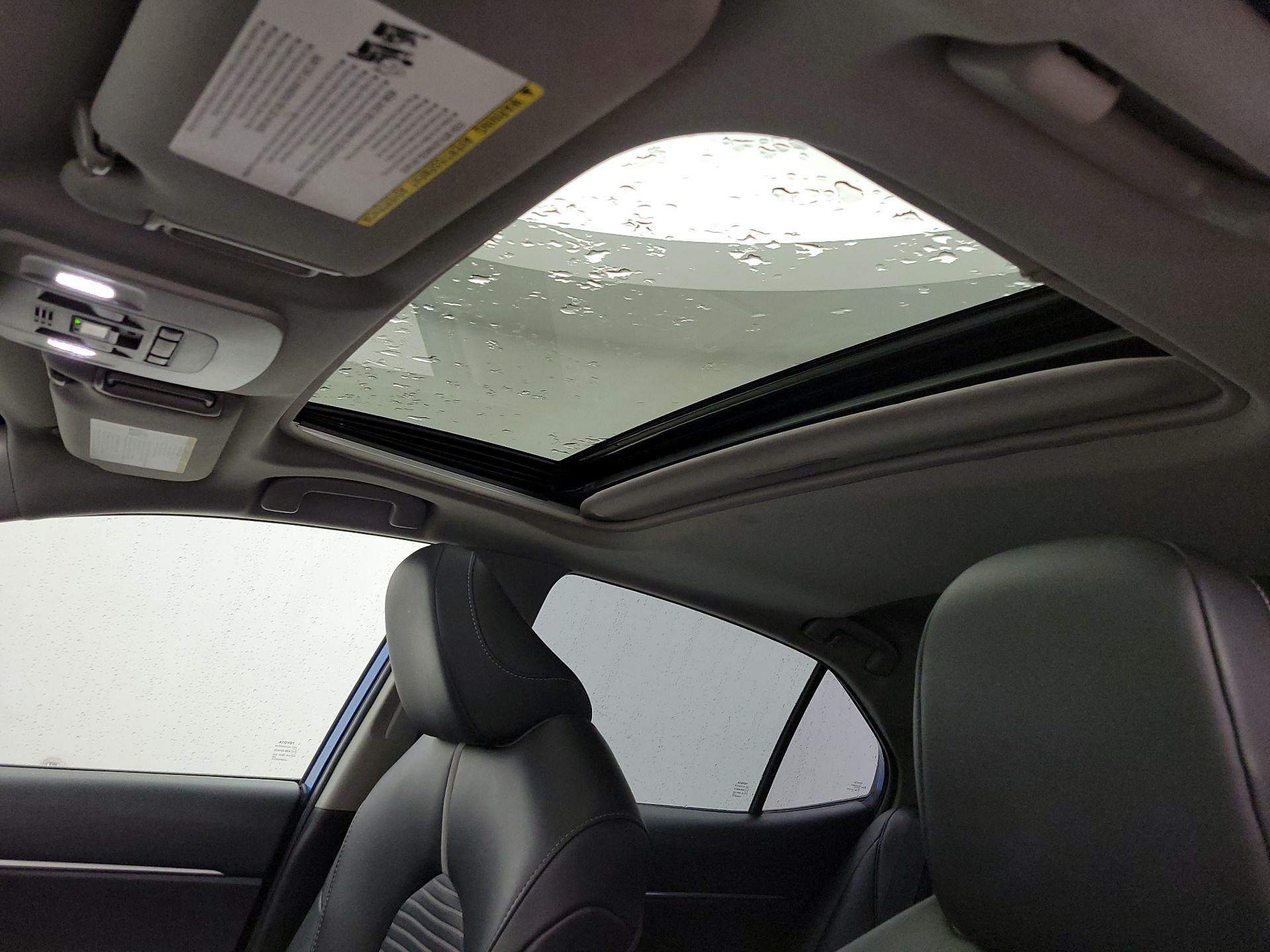 Thumbnail: 2020 Toyota Camry - 19