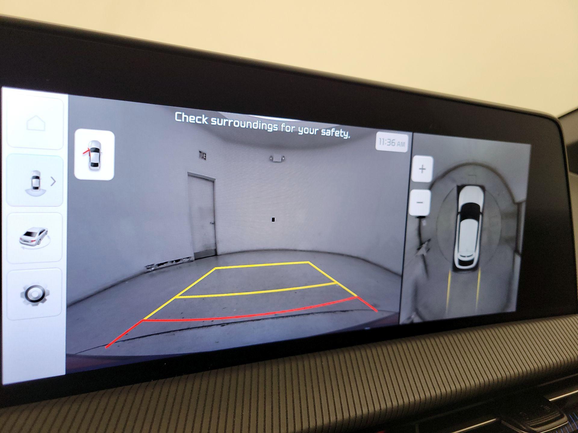 Thumbnail: 2023 Kia EV6 - 15