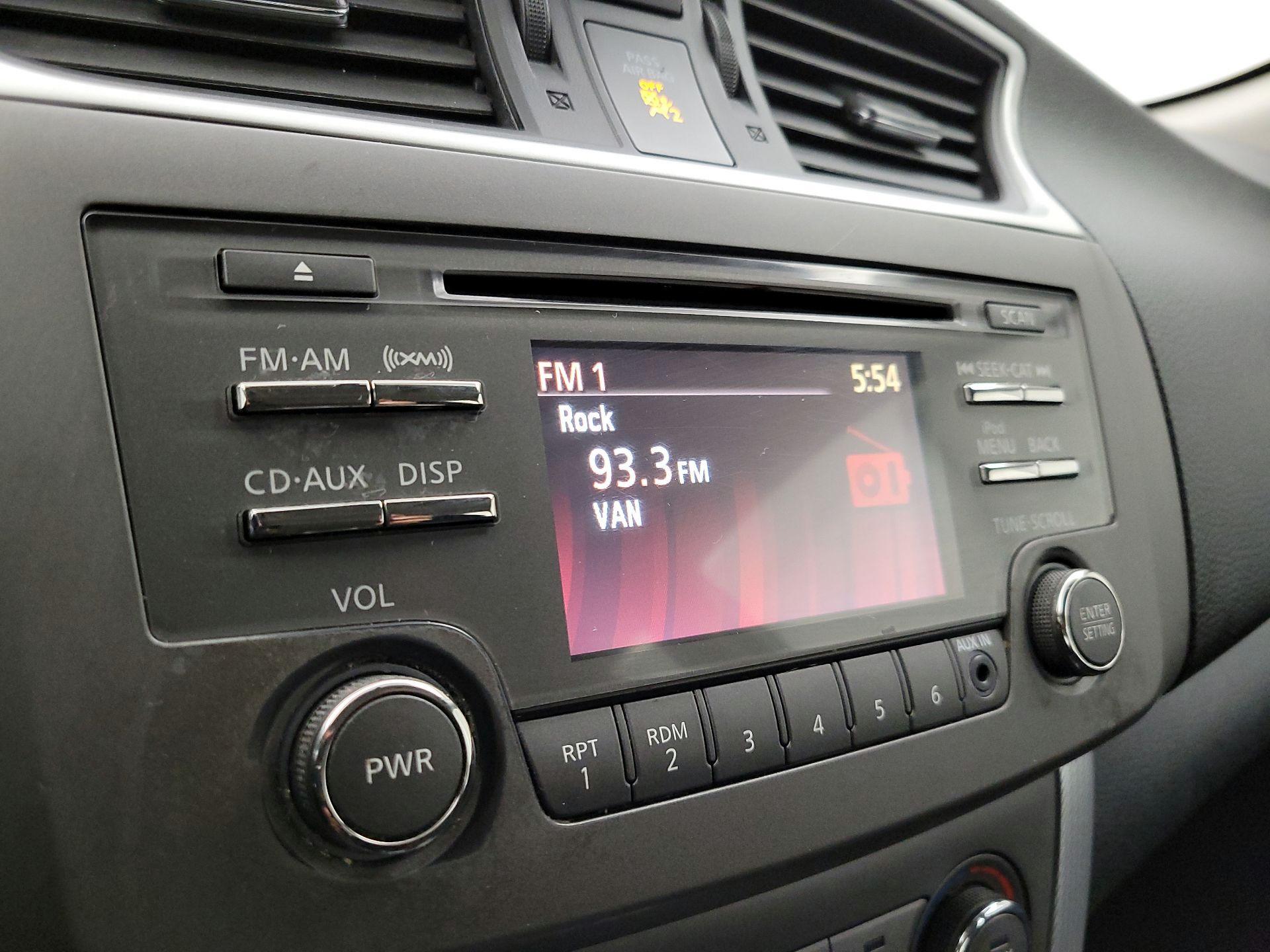 Thumbnail: 2014 Nissan Sentra - 14