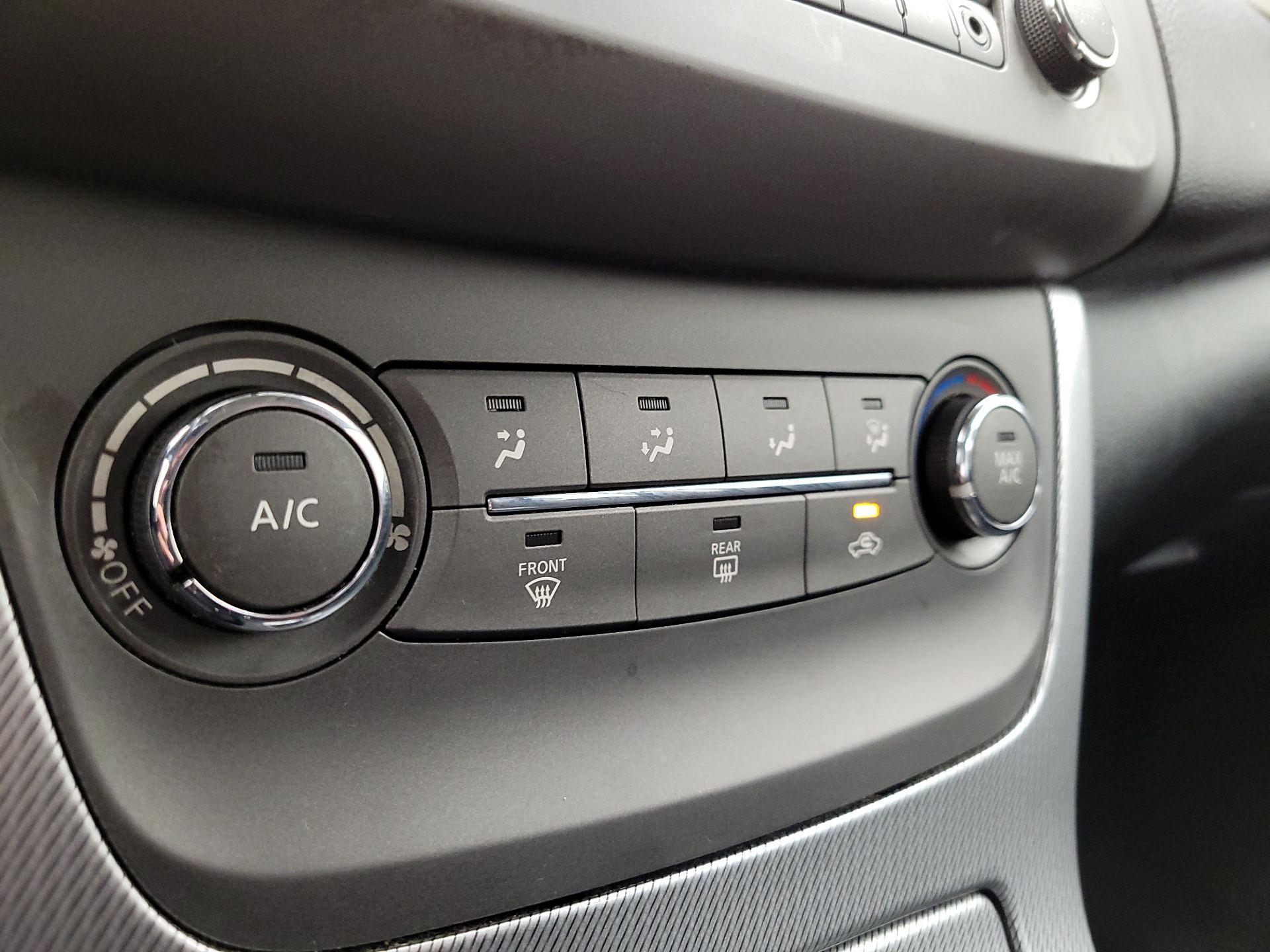 Thumbnail: 2014 Nissan Sentra - 15