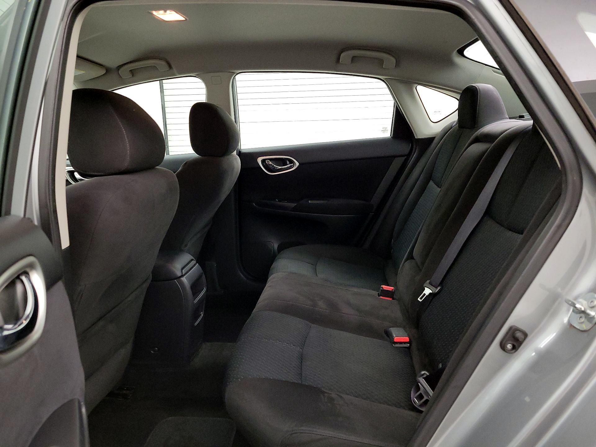 Thumbnail: 2014 Nissan Sentra - 17