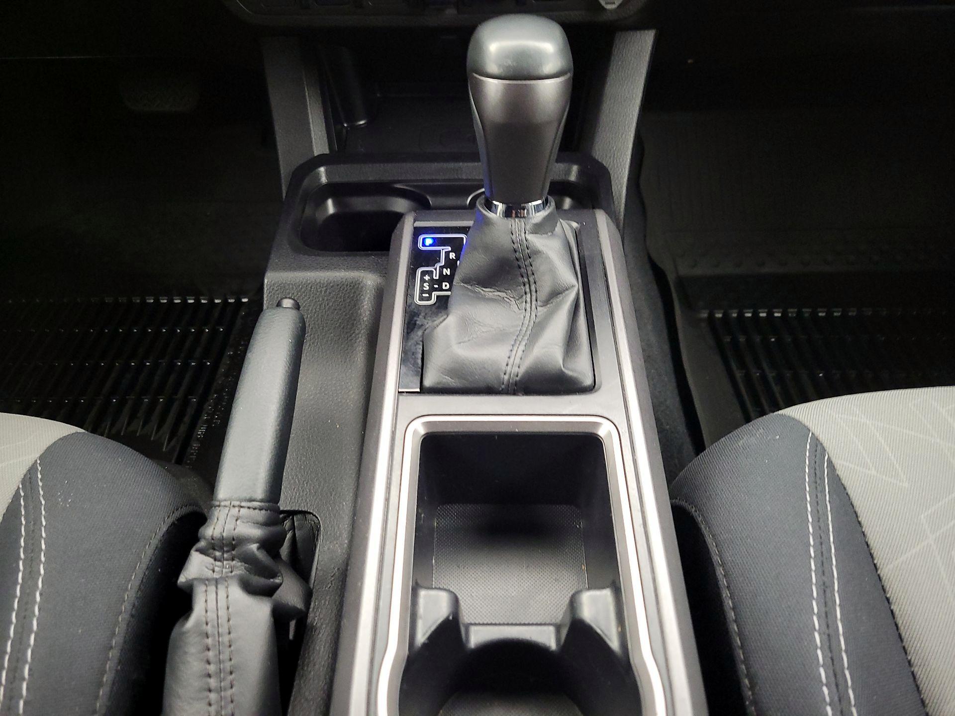 Thumbnail: 2021 Toyota Tacoma - 17