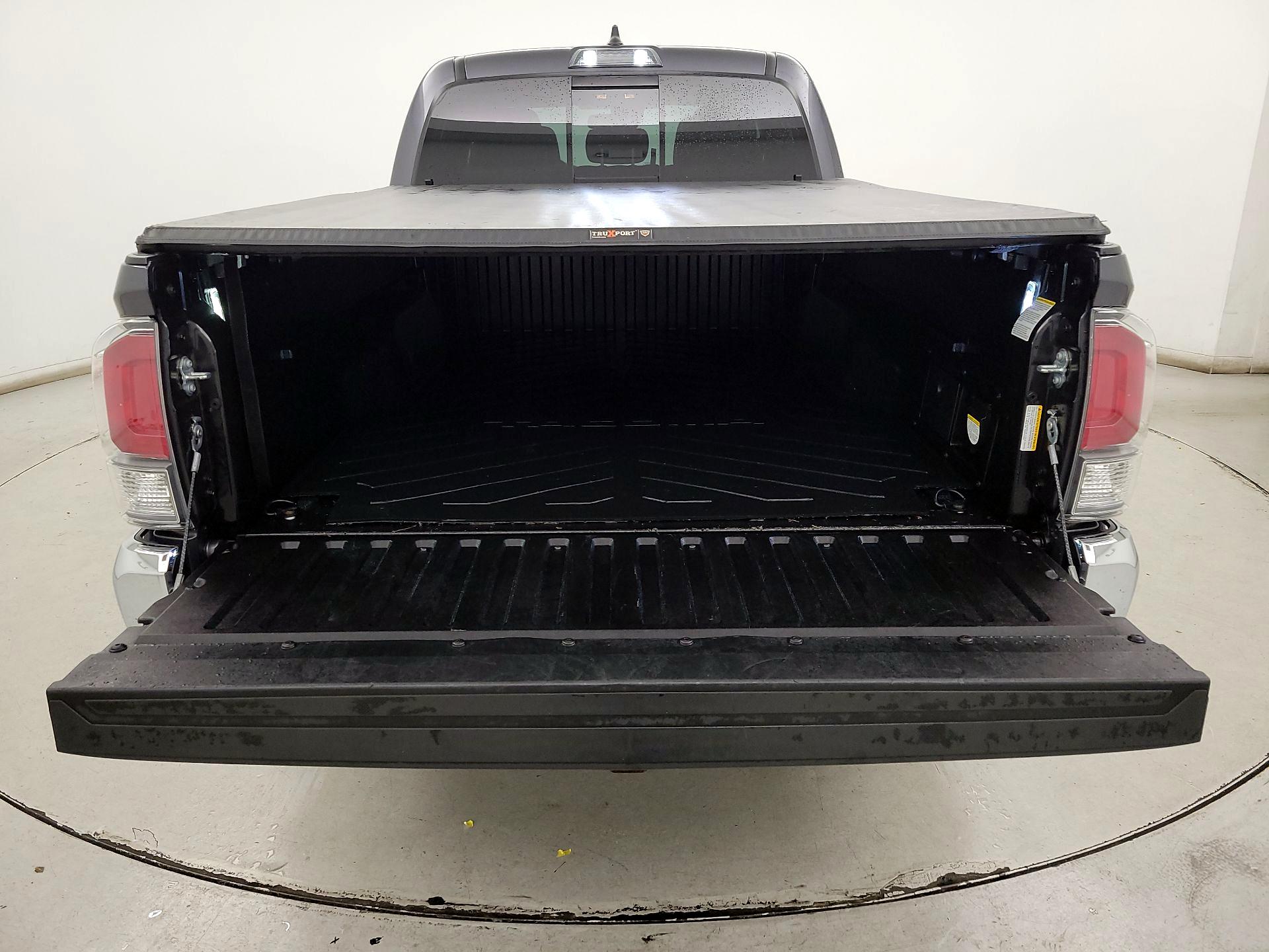 Thumbnail: 2021 Toyota Tacoma - 20