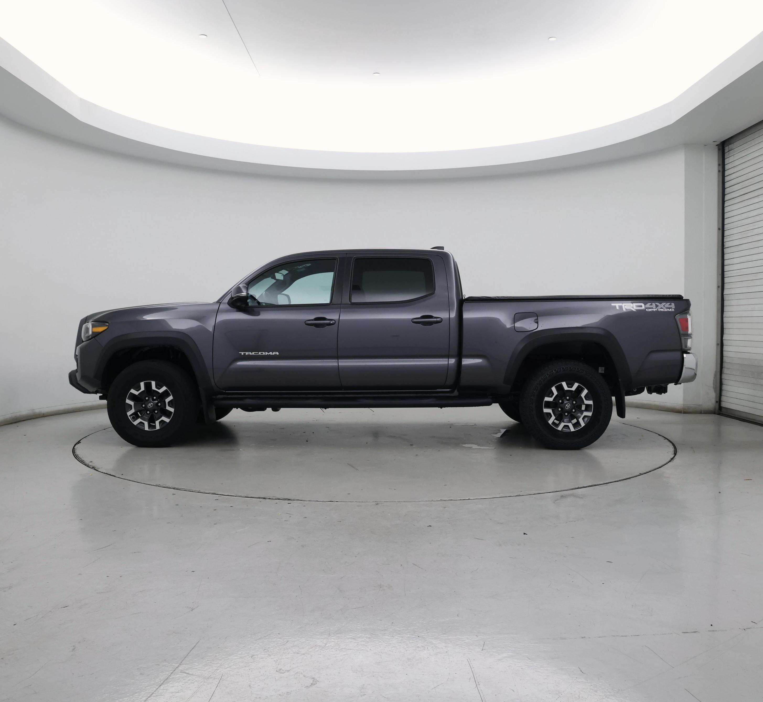 Thumbnail: 2021 Toyota Tacoma - 3
