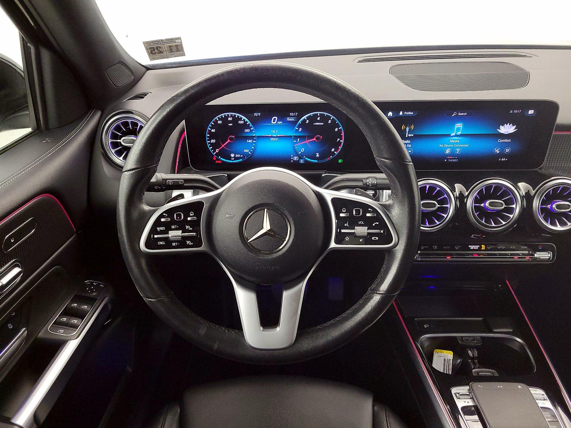 Thumbnail: 2020 Mercedes-Benz GLB - 10