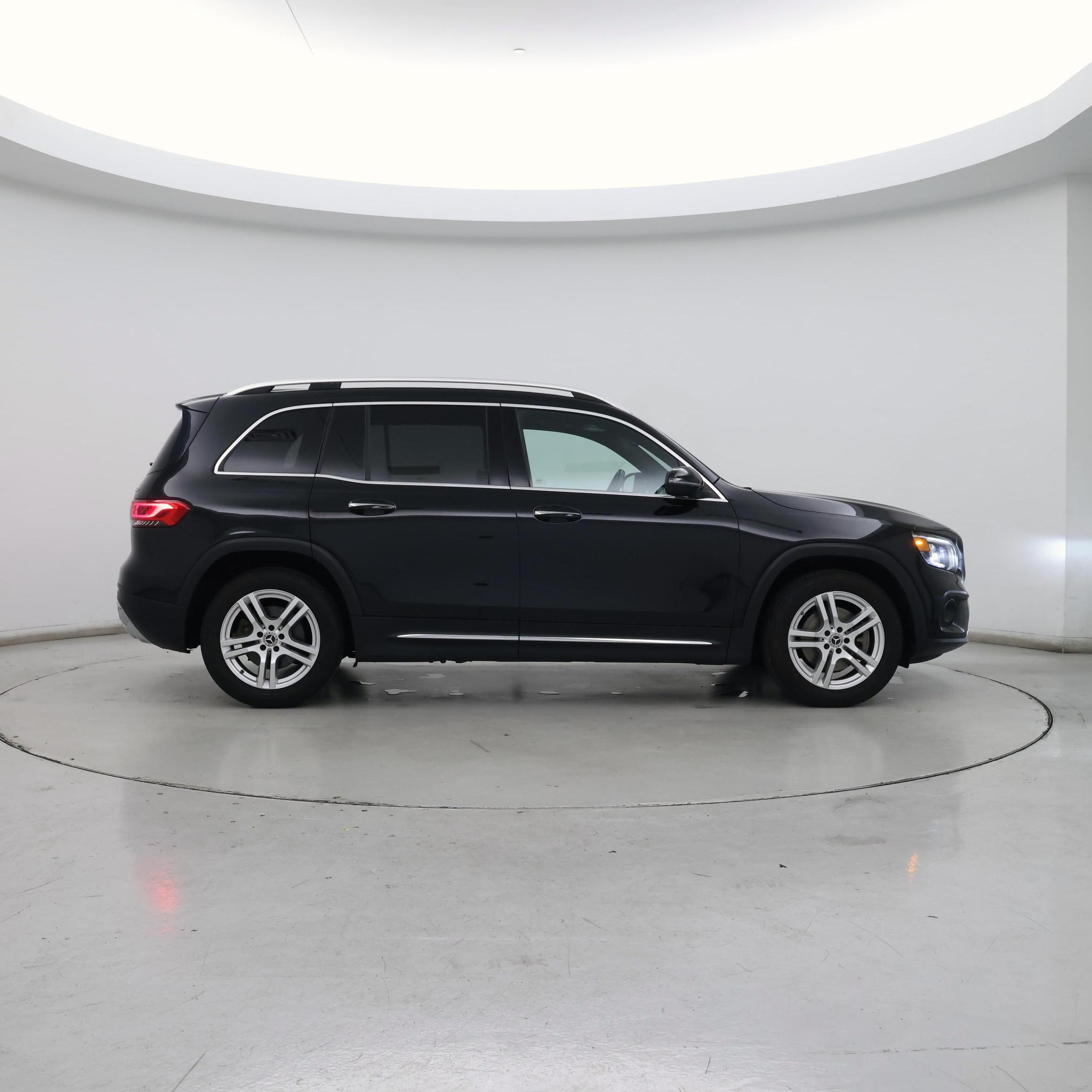 Thumbnail: 2020 Mercedes-Benz GLB - 7