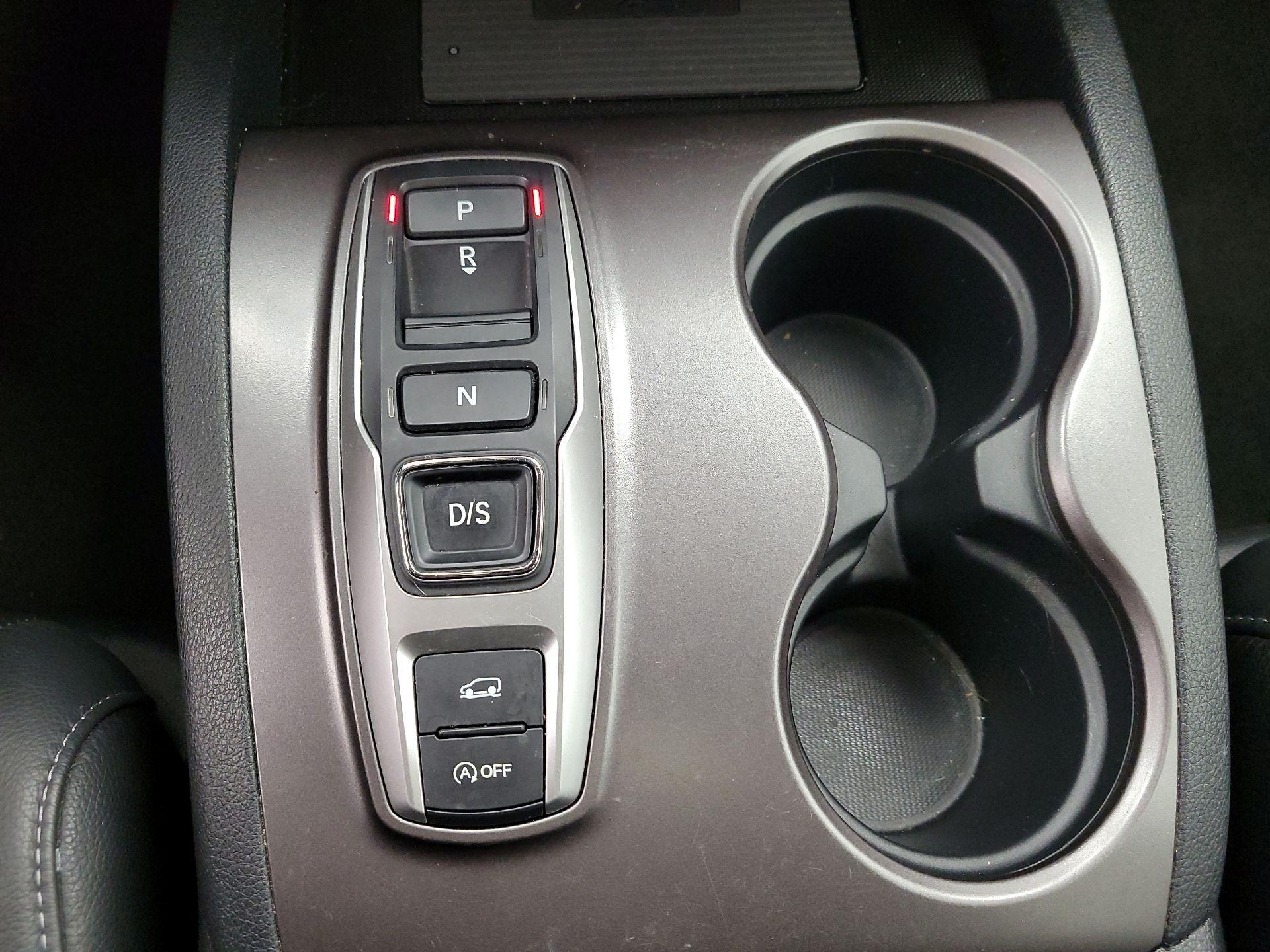 Thumbnail: 2022 Honda Pilot - 17