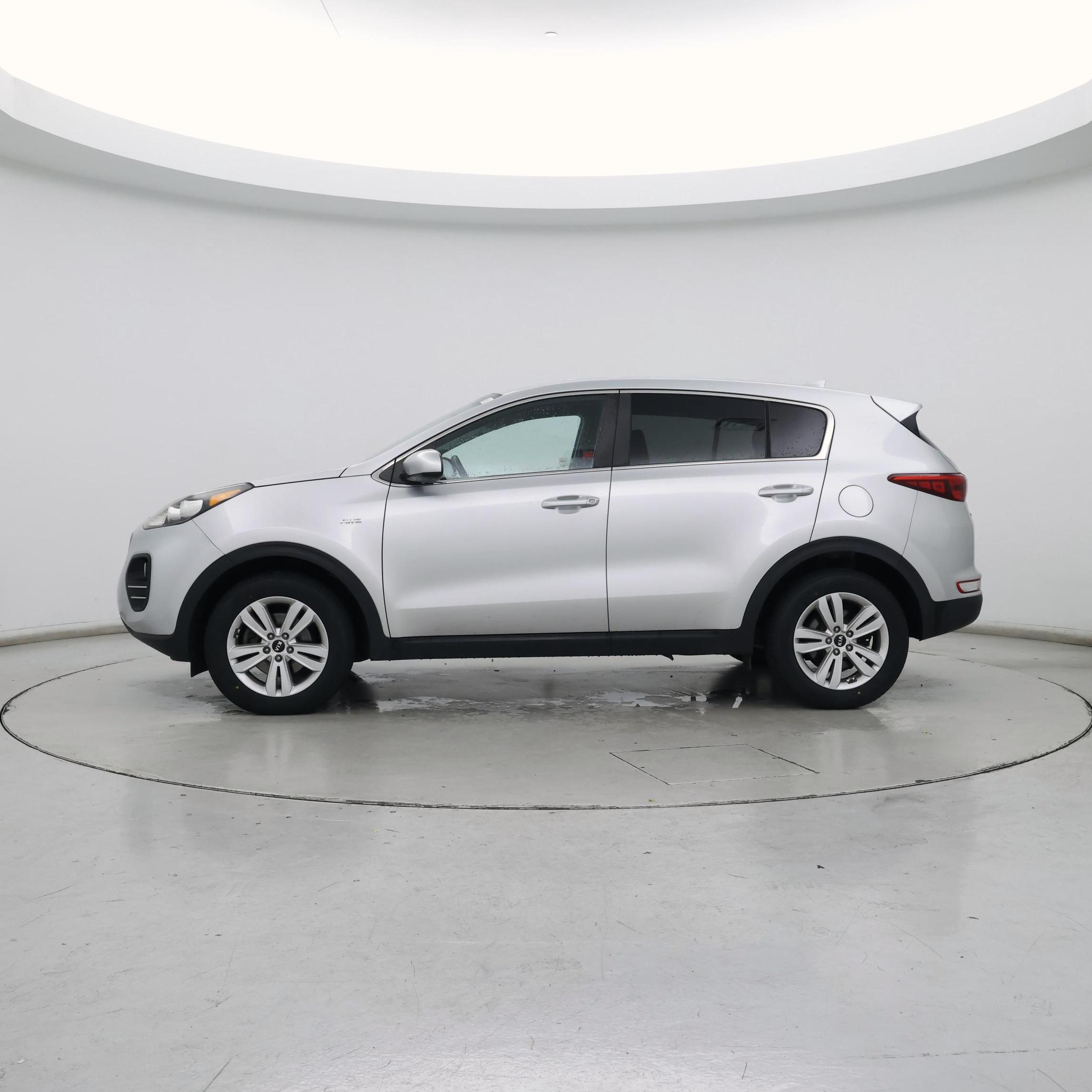 Thumbnail: 2019 Kia Sportage - 3