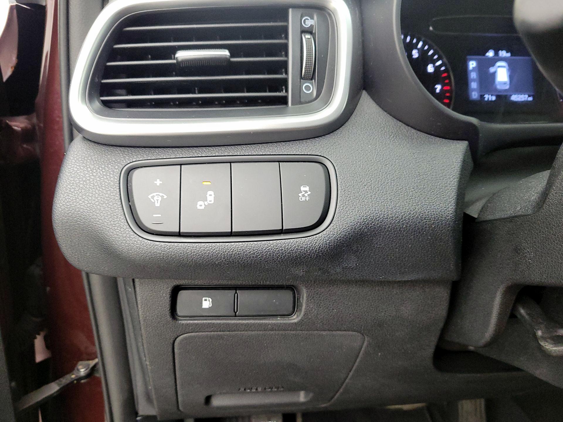 Thumbnail: 2019 Kia Sorento - 13