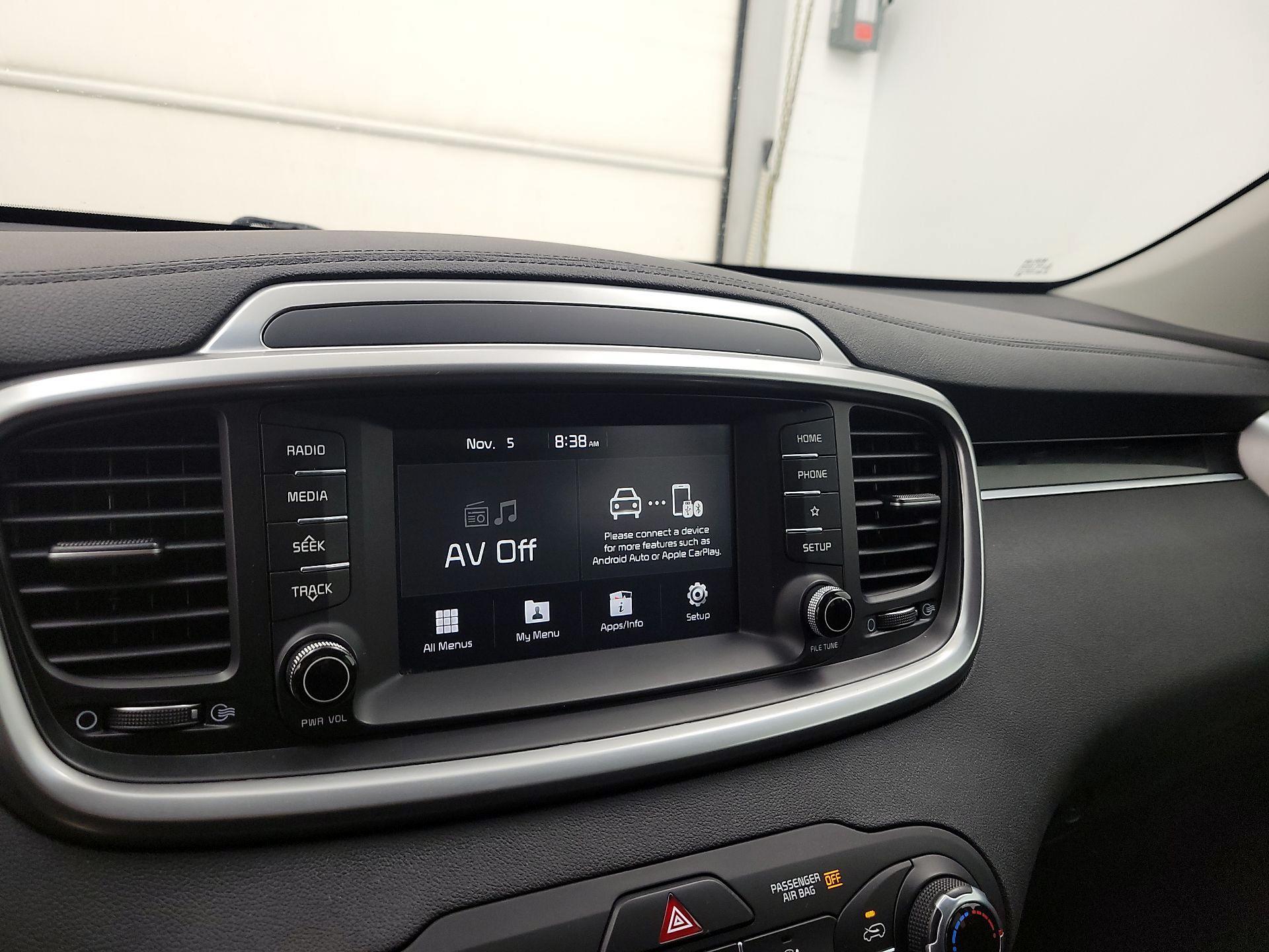 Thumbnail: 2019 Kia Sorento - 15