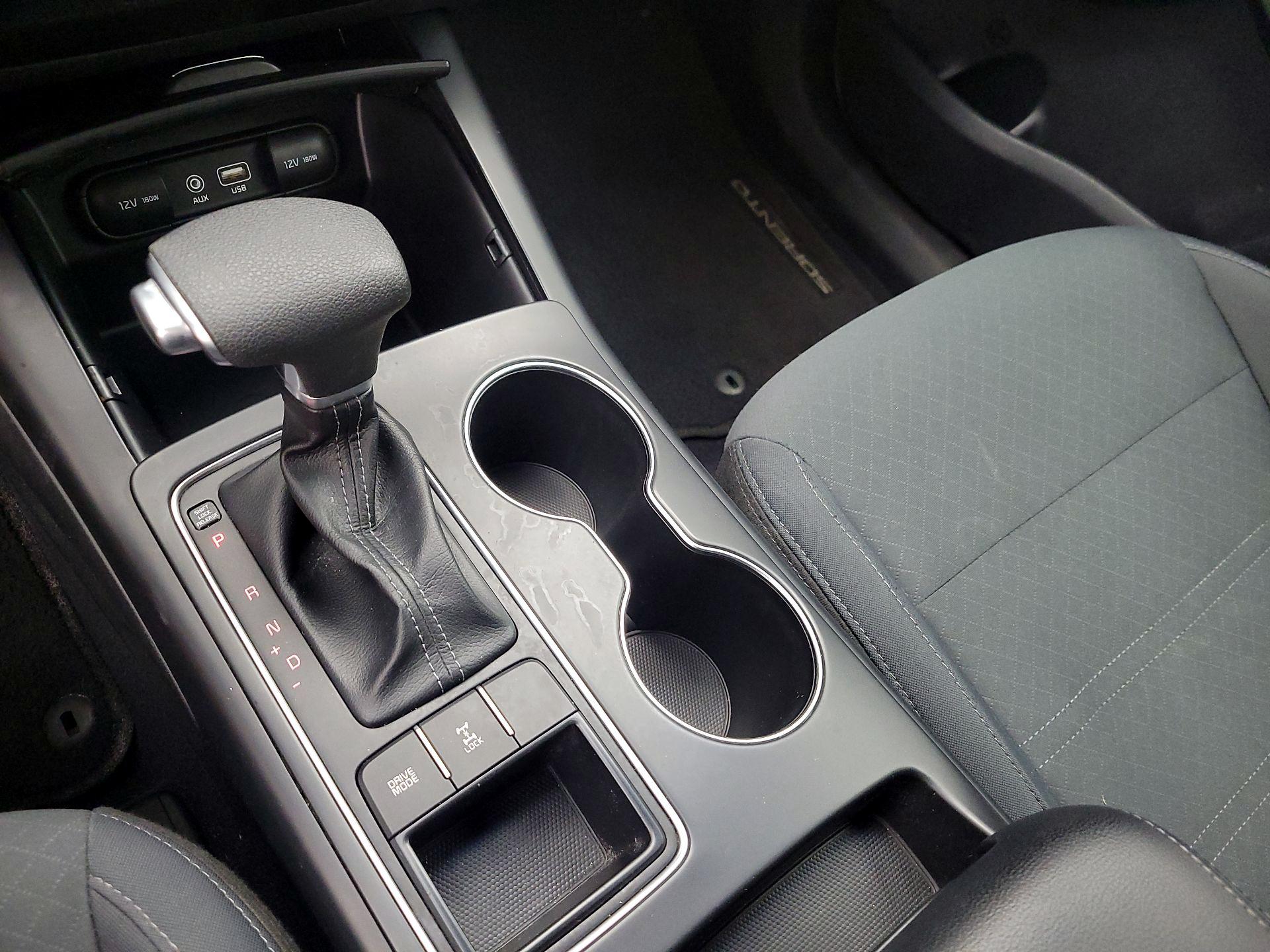 Thumbnail: 2019 Kia Sorento - 17