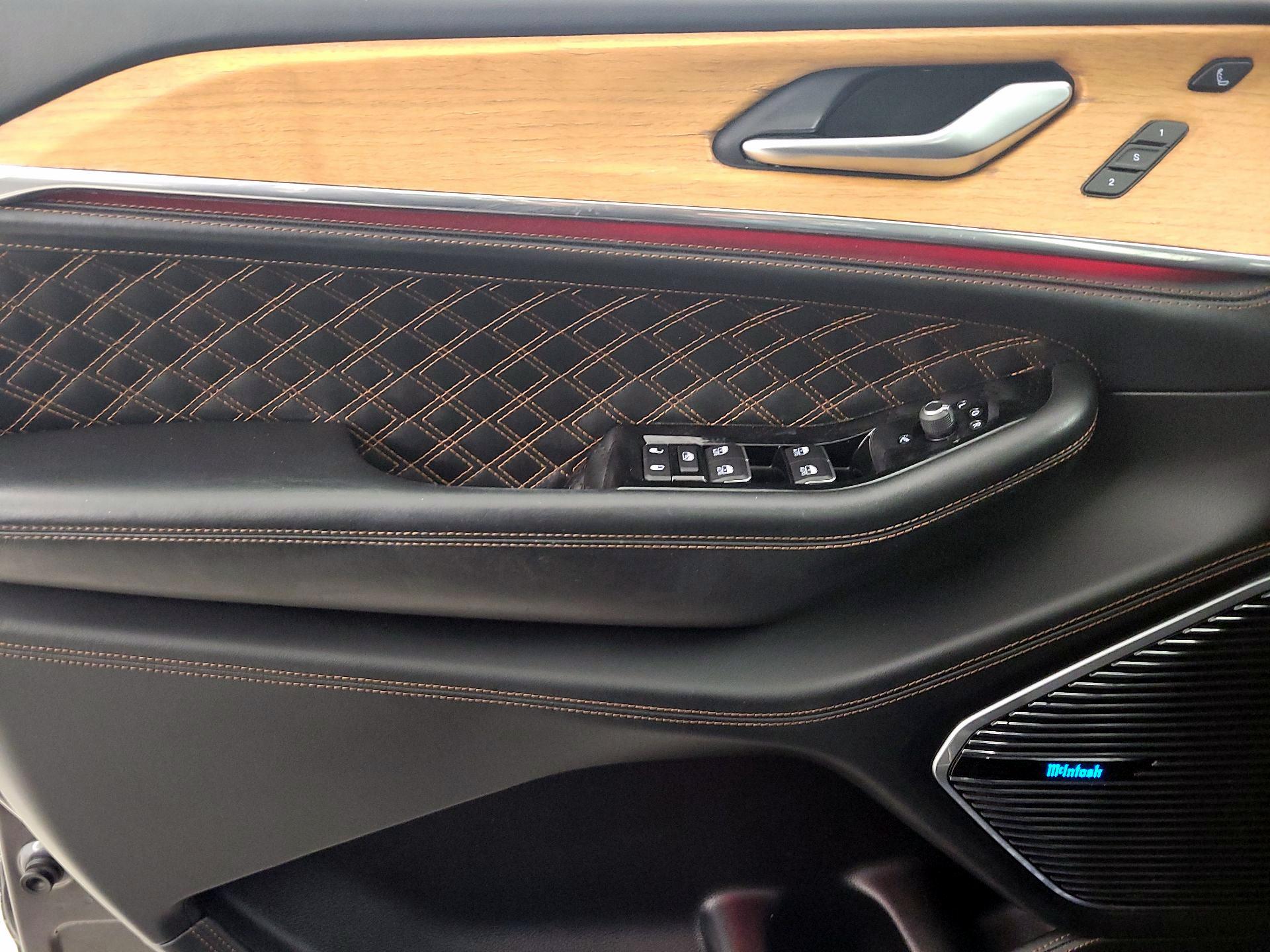 Thumbnail: 2022 Jeep Grand Cherokee L - 12