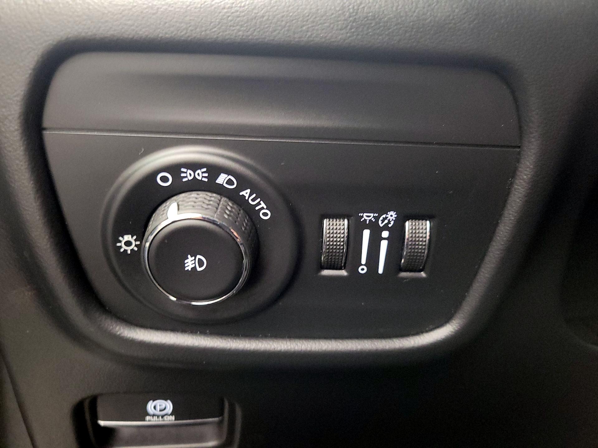 Thumbnail: 2022 Jeep Grand Cherokee L - 13