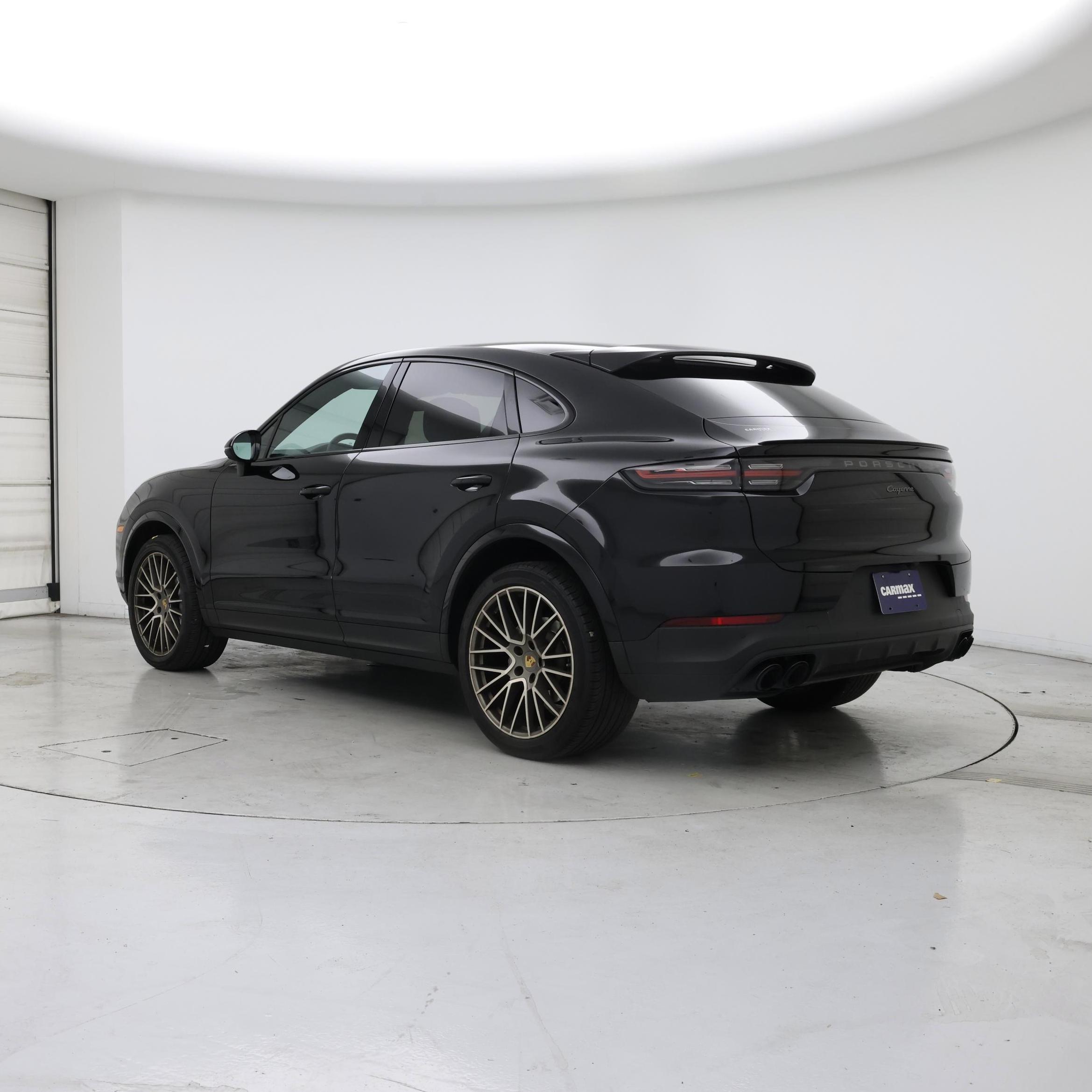 Thumbnail: 2023 Porsche Cayenne - 2