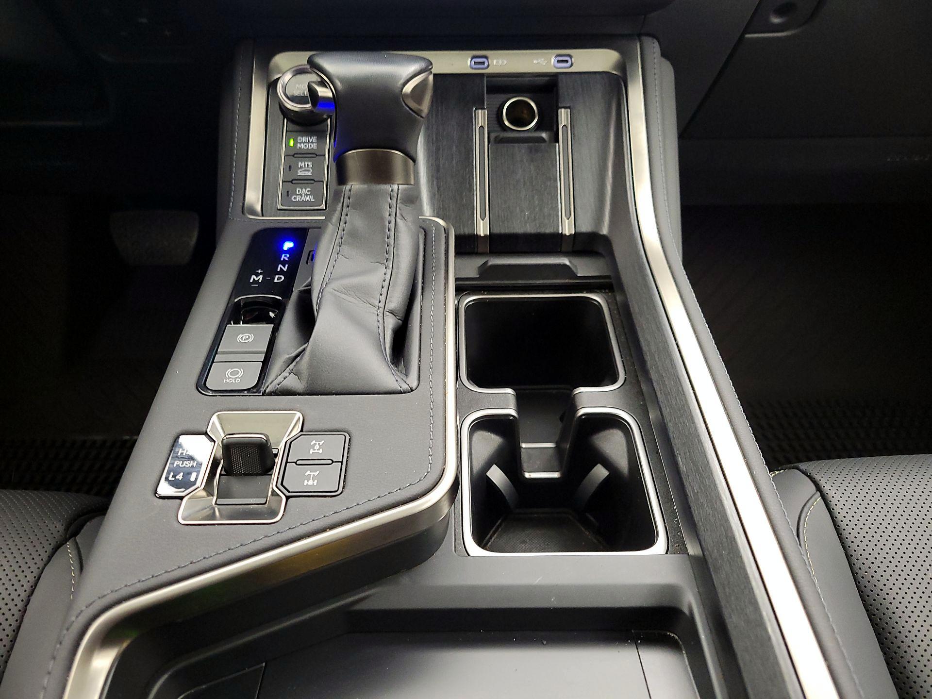 Thumbnail: 2024 Lexus GX - 17