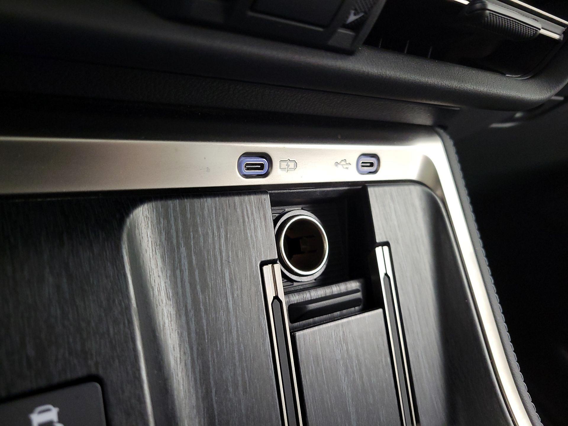 Thumbnail: 2024 Lexus GX - 18