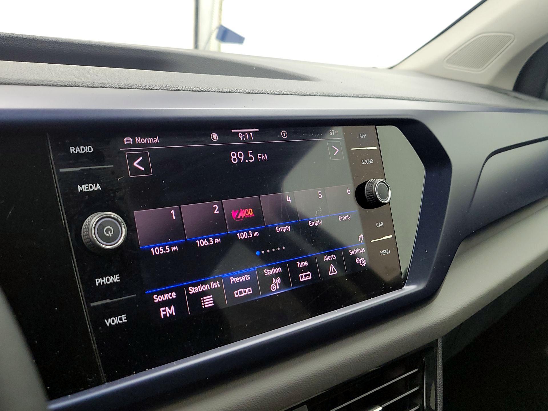 Thumbnail: 2023 Volkswagen Taos - 15