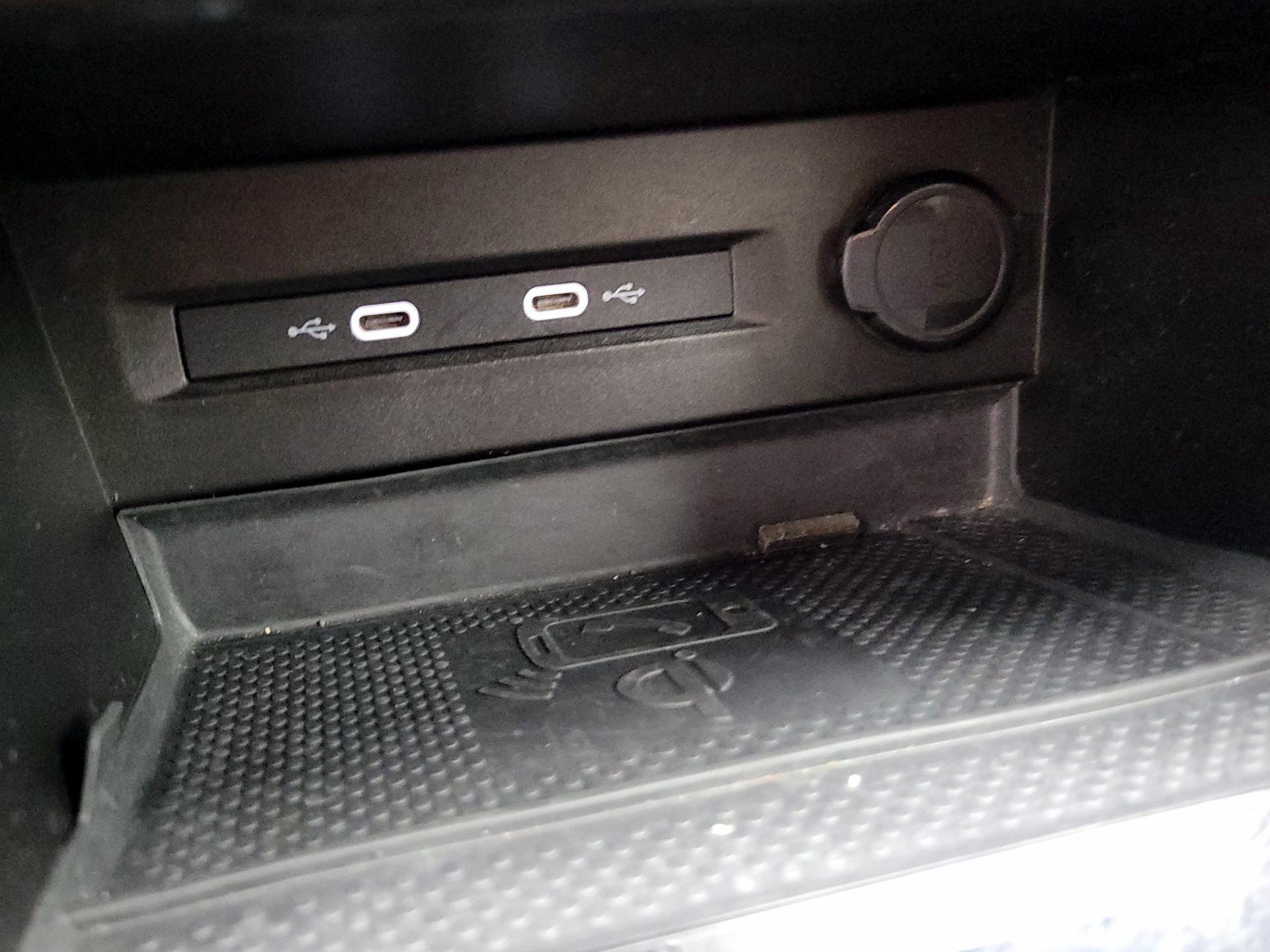 Thumbnail: 2023 Volkswagen Taos - 18