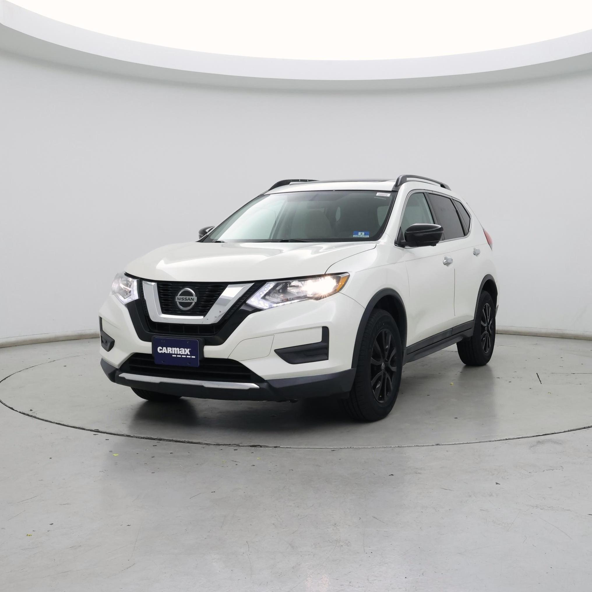 Thumbnail: 2018 Nissan Rogue - 4