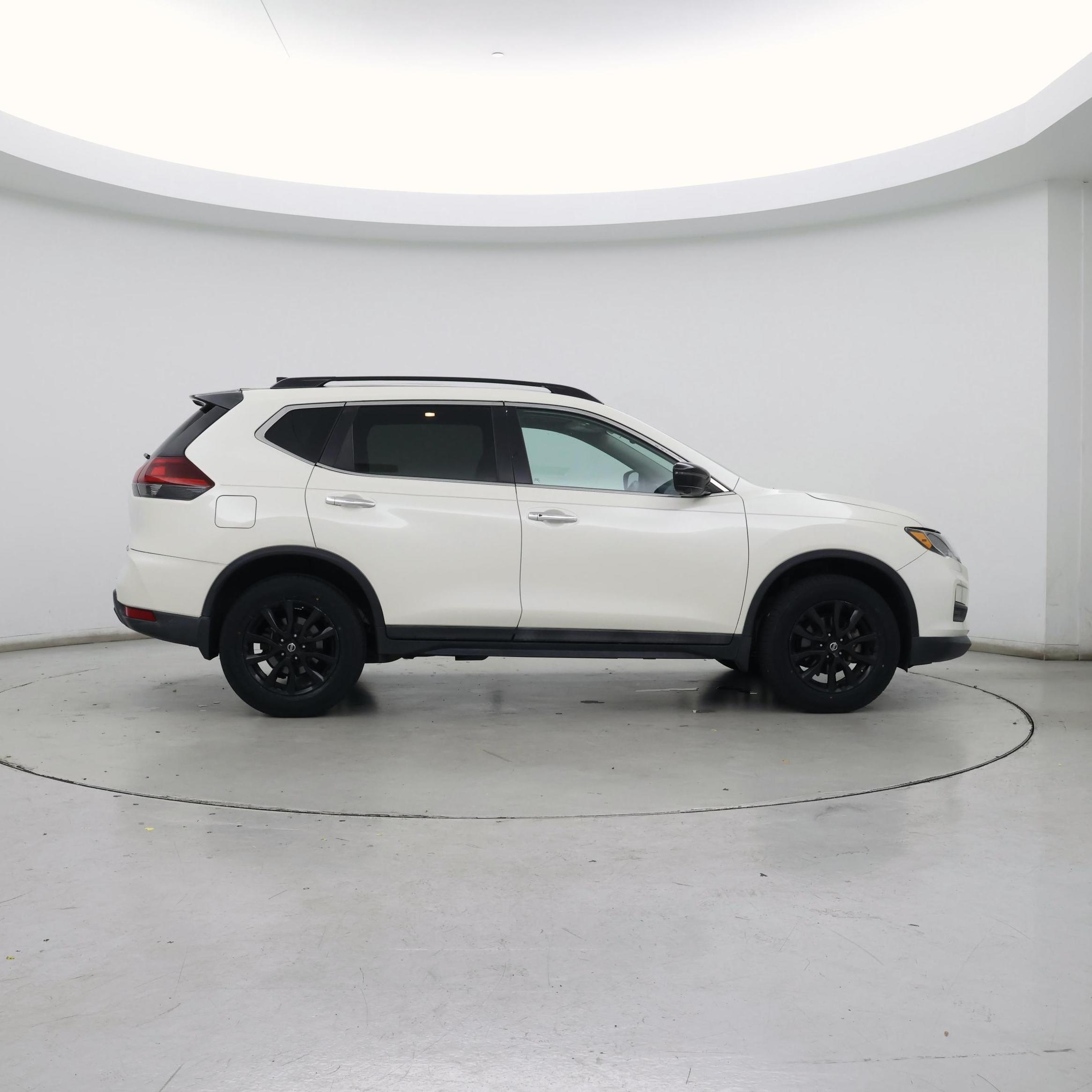 Thumbnail: 2018 Nissan Rogue - 7