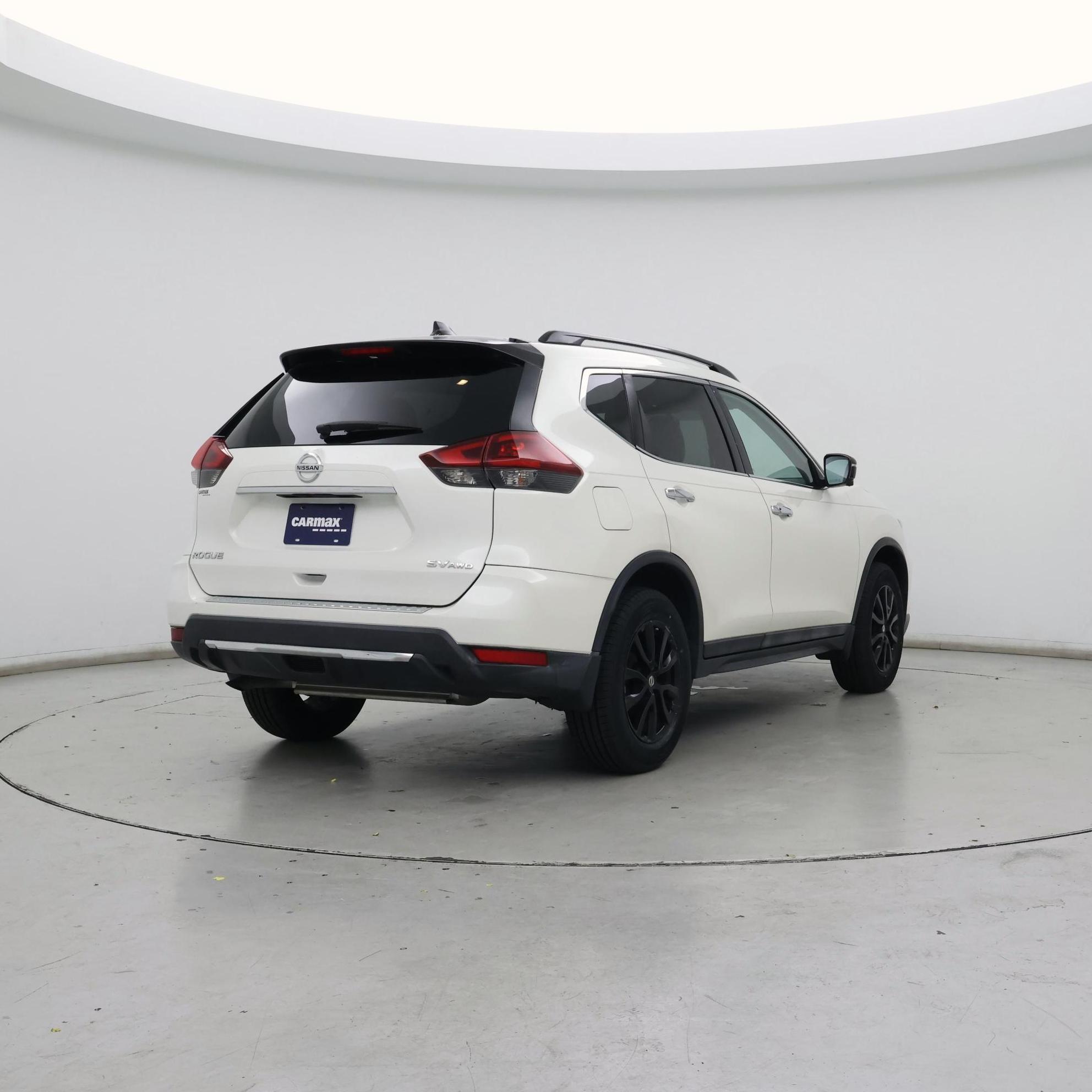 Thumbnail: 2018 Nissan Rogue - 8
