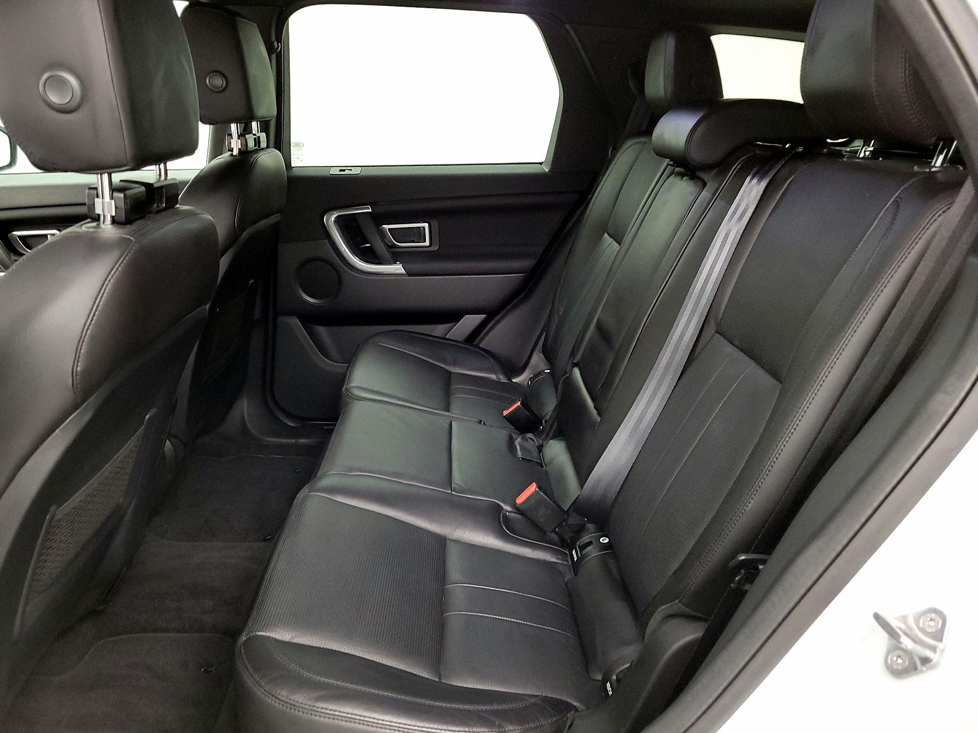 Thumbnail: 2019 Land Rover Discovery Sport - 20