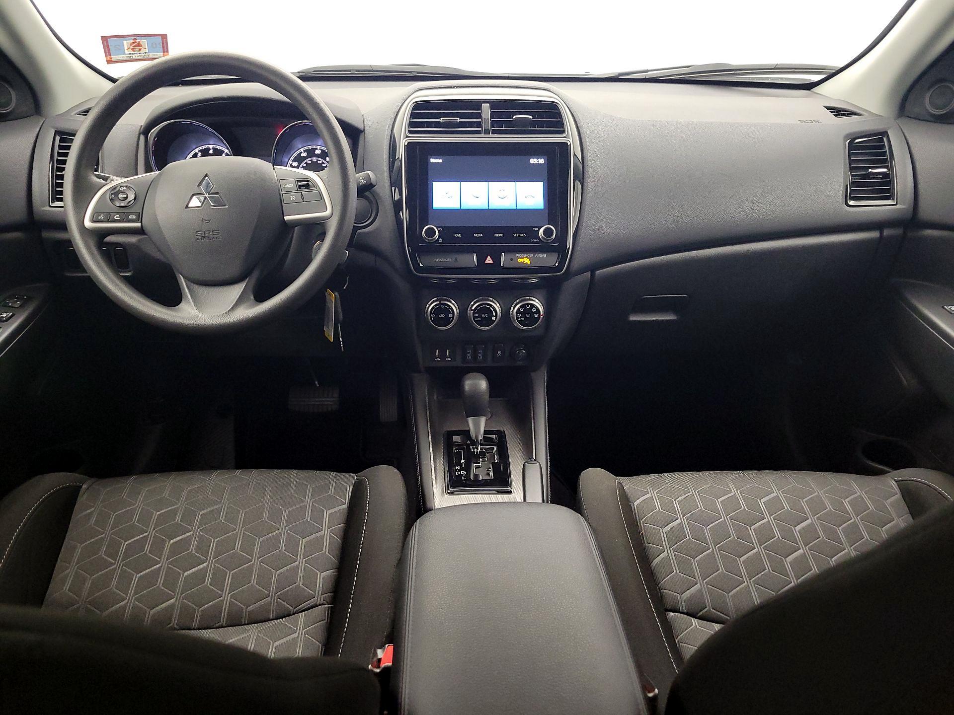 Thumbnail: 2020 Mitsubishi Outlander Sport - 9