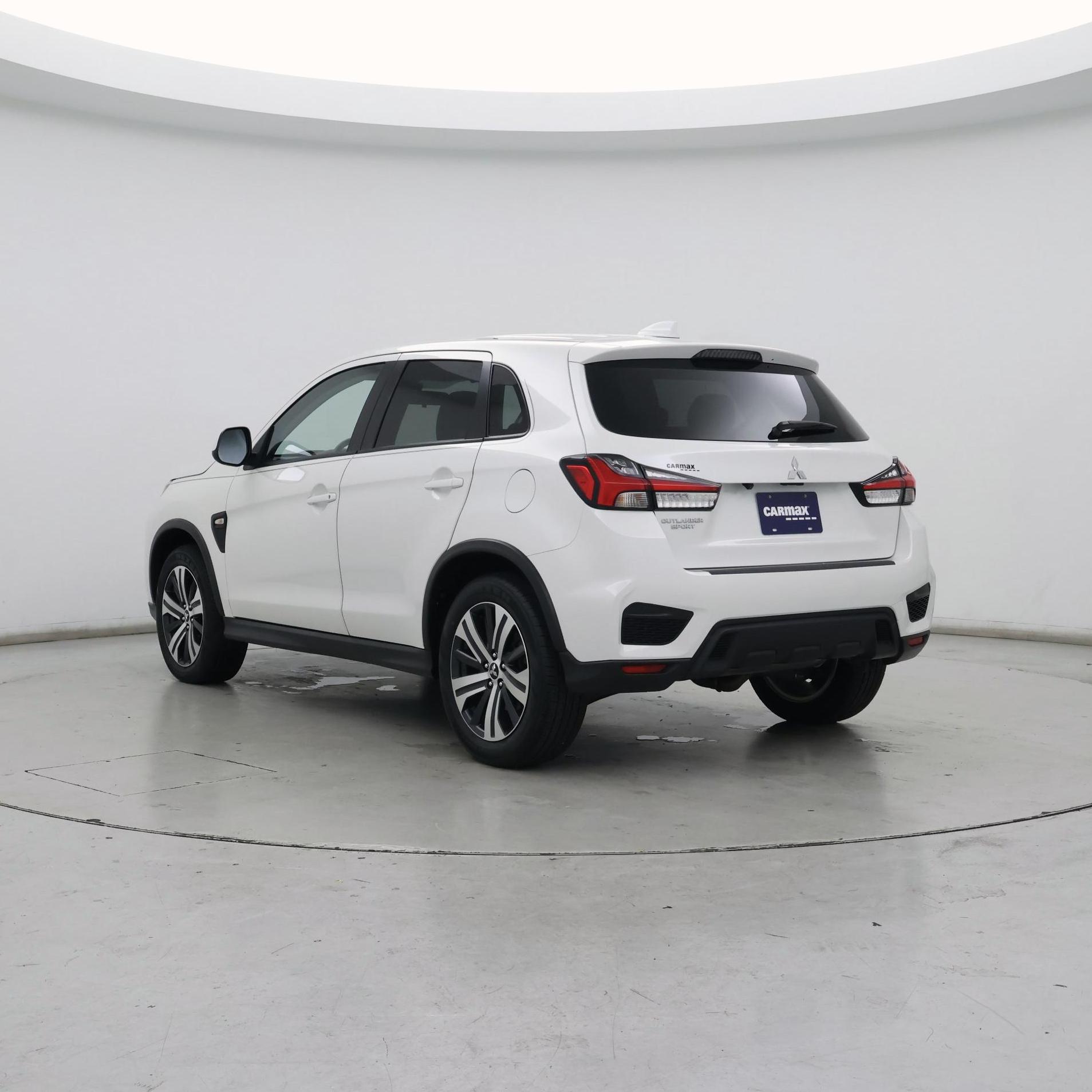 Thumbnail: 2020 Mitsubishi Outlander Sport - 2