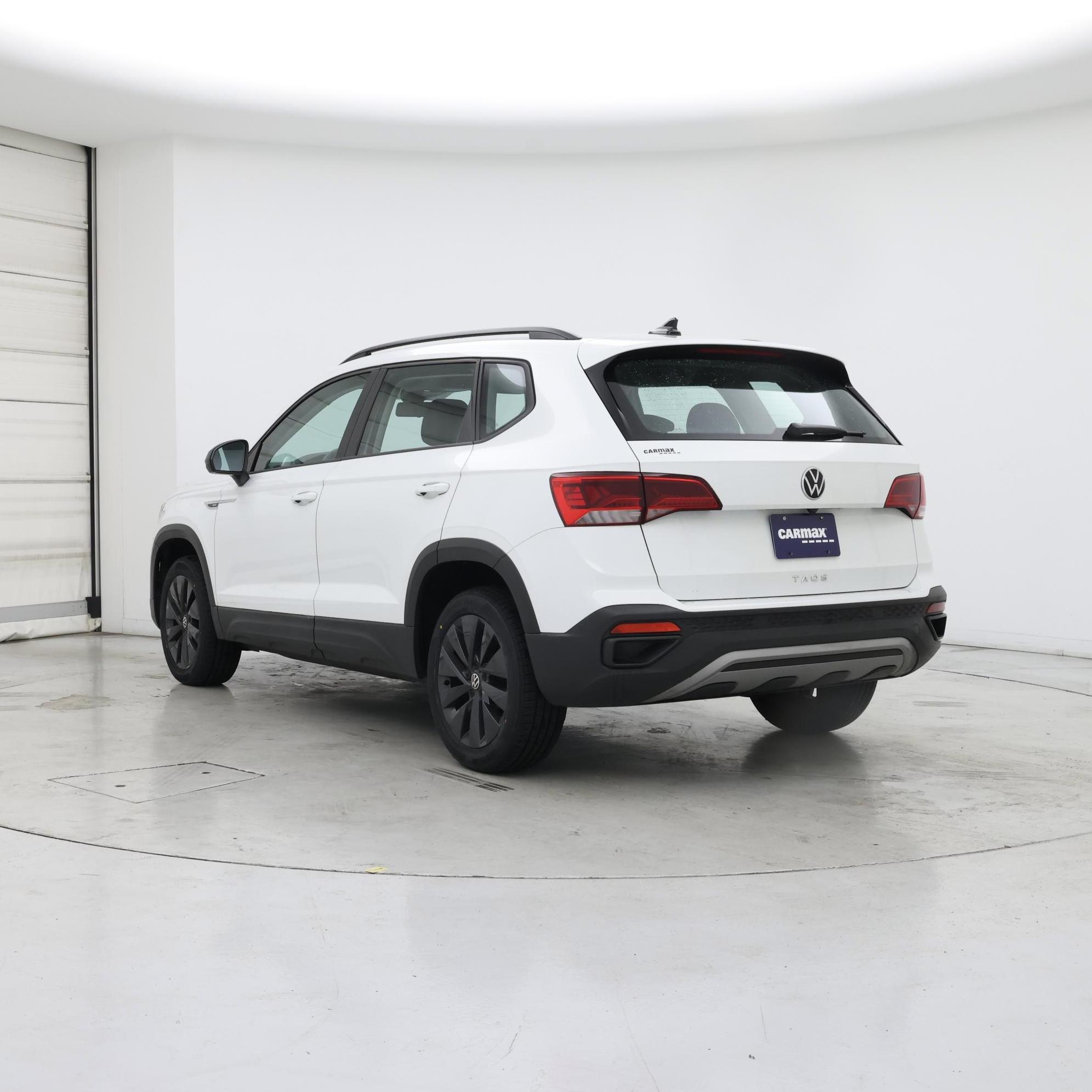 Thumbnail: 2022 Volkswagen Taos - 2