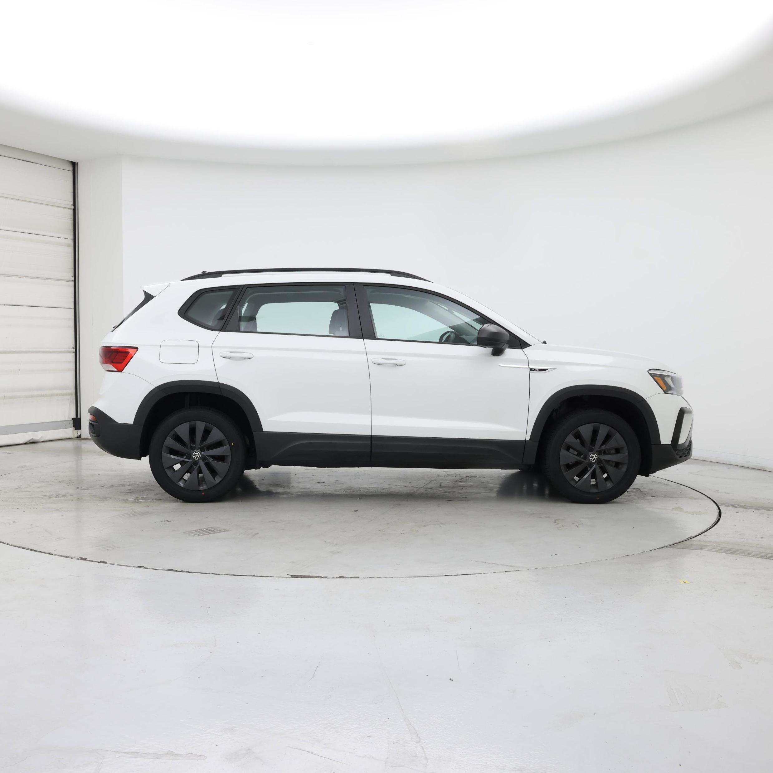 Thumbnail: 2022 Volkswagen Taos - 7