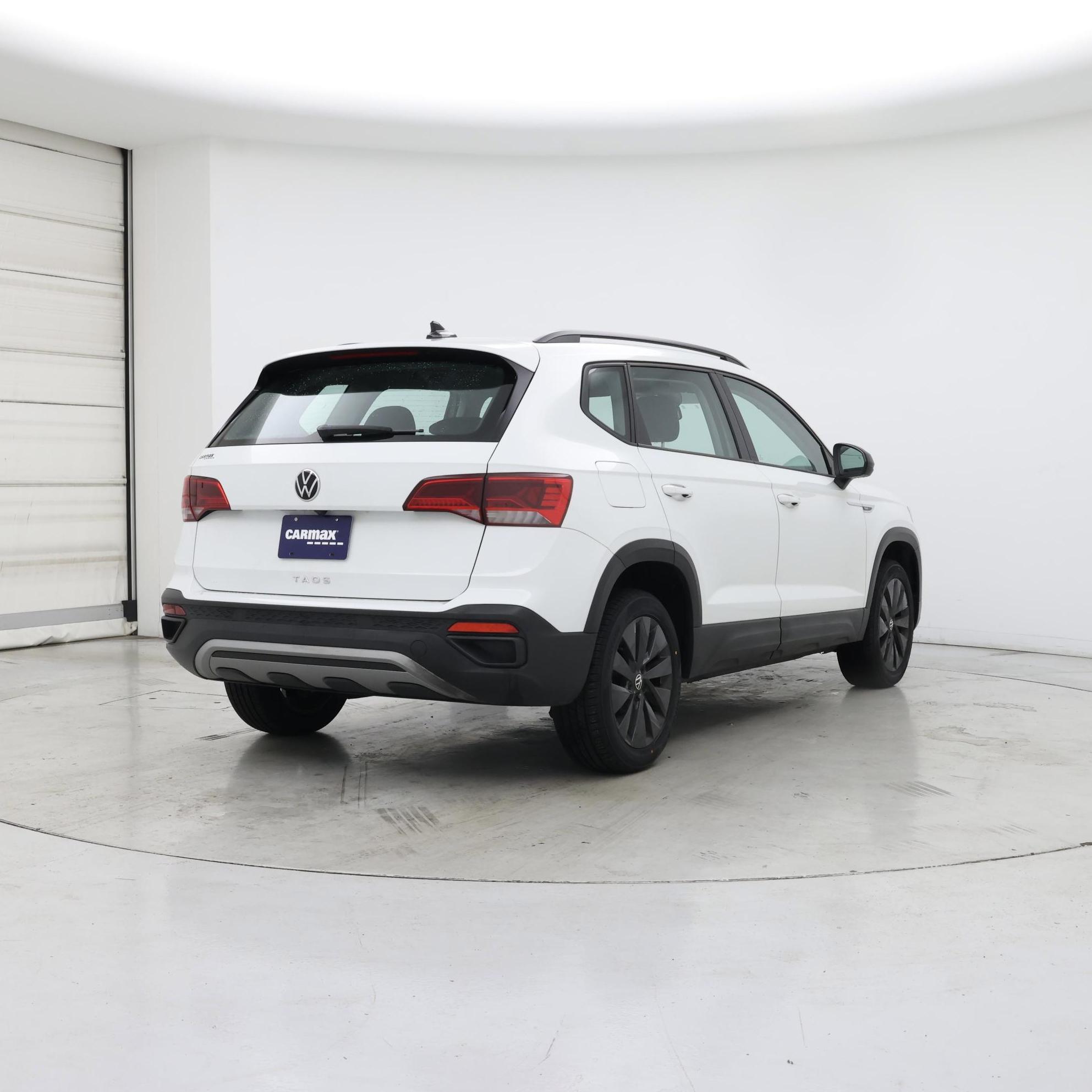 Thumbnail: 2022 Volkswagen Taos - 8