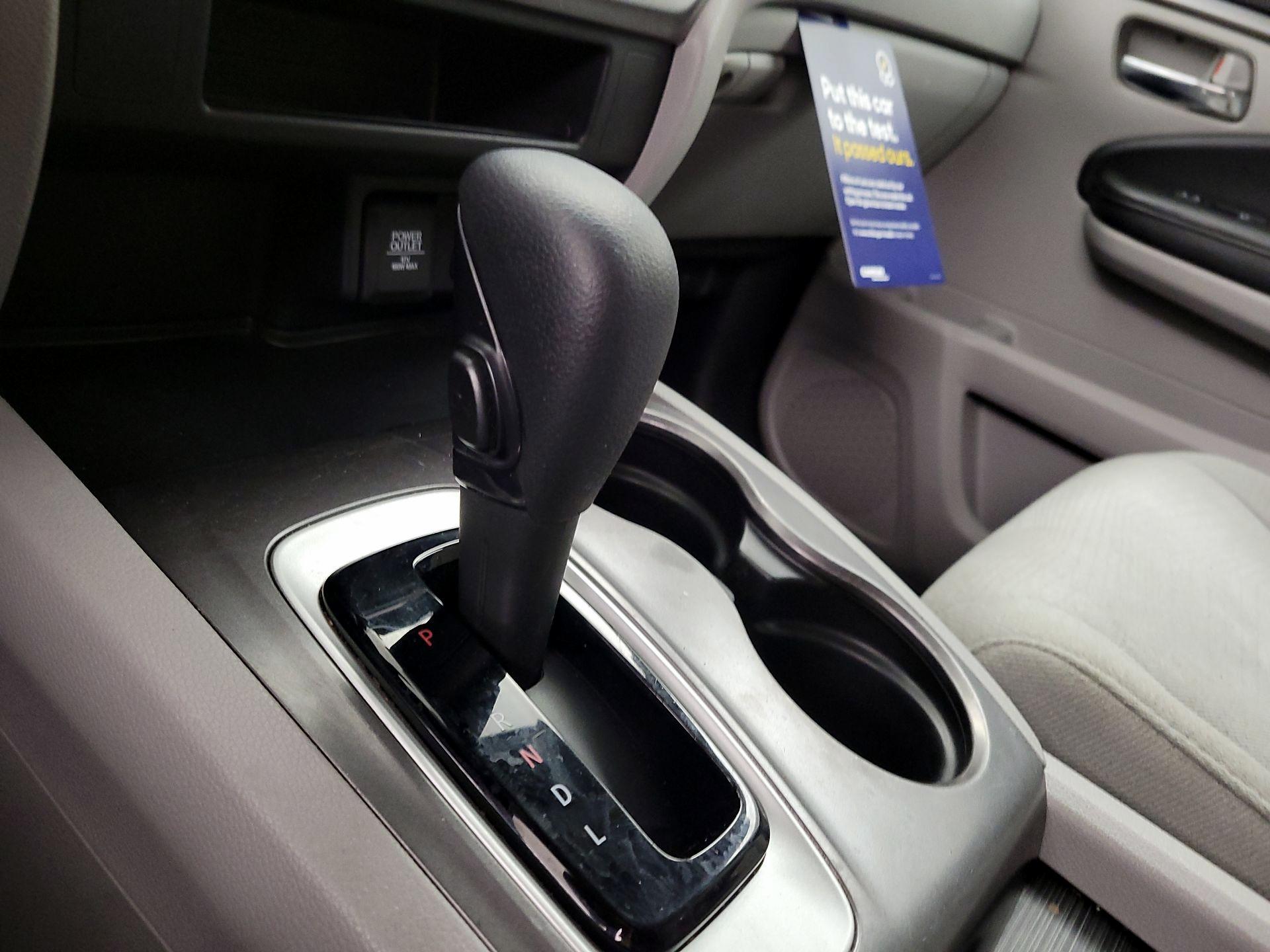 Thumbnail: 2017 Honda Pilot - 17