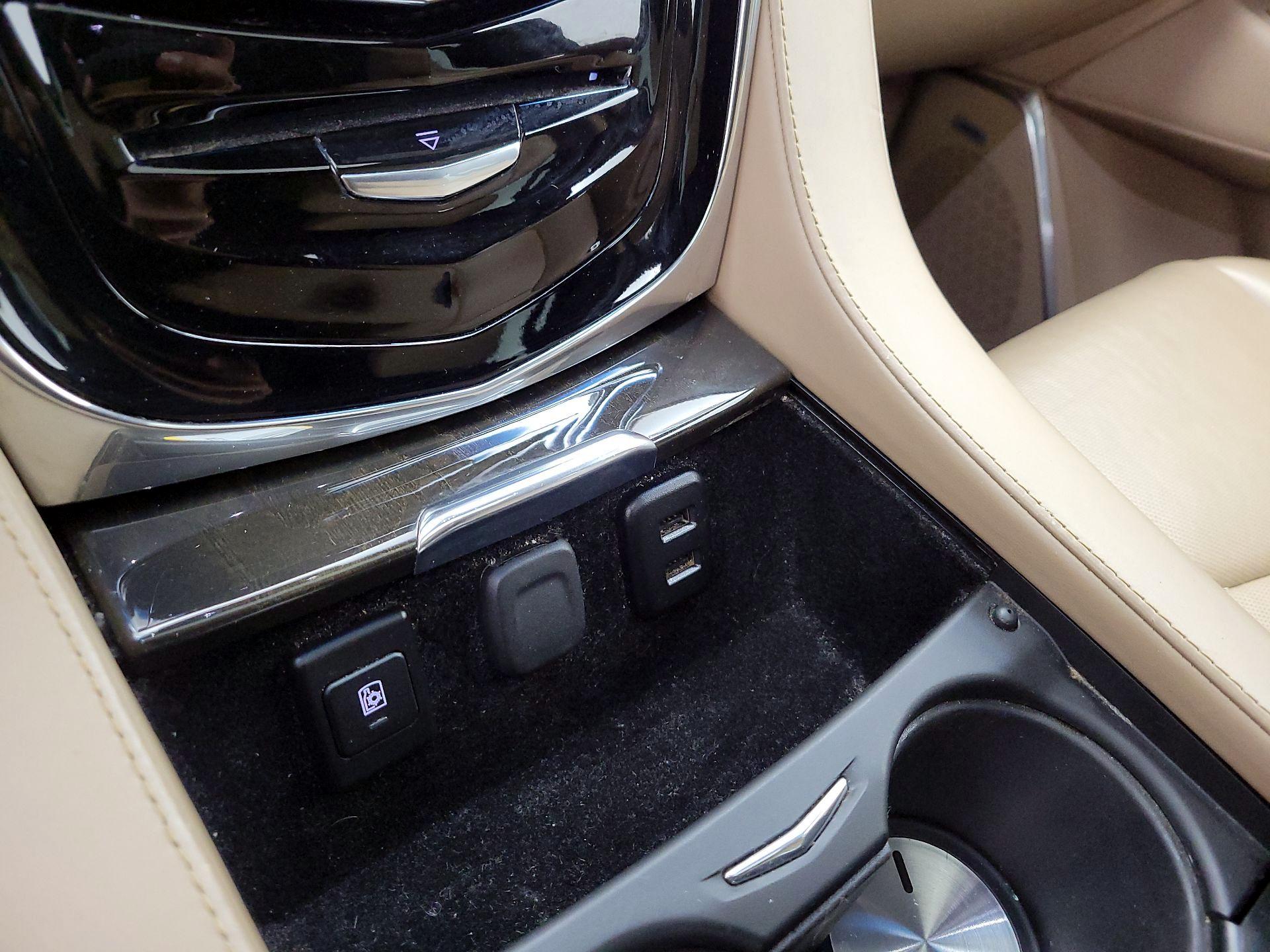 Thumbnail: 2018 Cadillac Escalade - 18